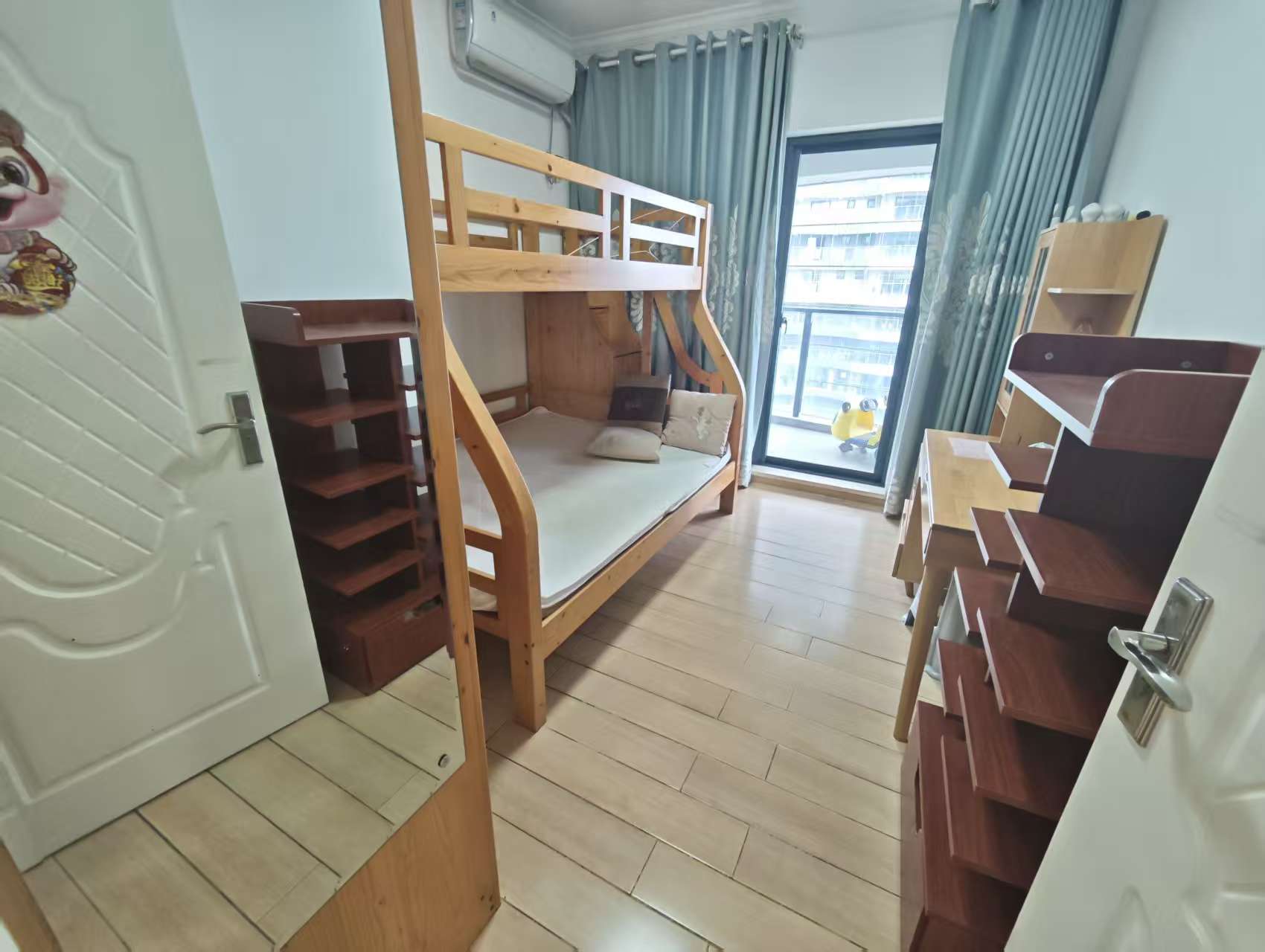 滨海幸福里  3室2厅2卫    4000.0元/月 滨海幸福里  3室2厅2卫    4000.0元/月室内图