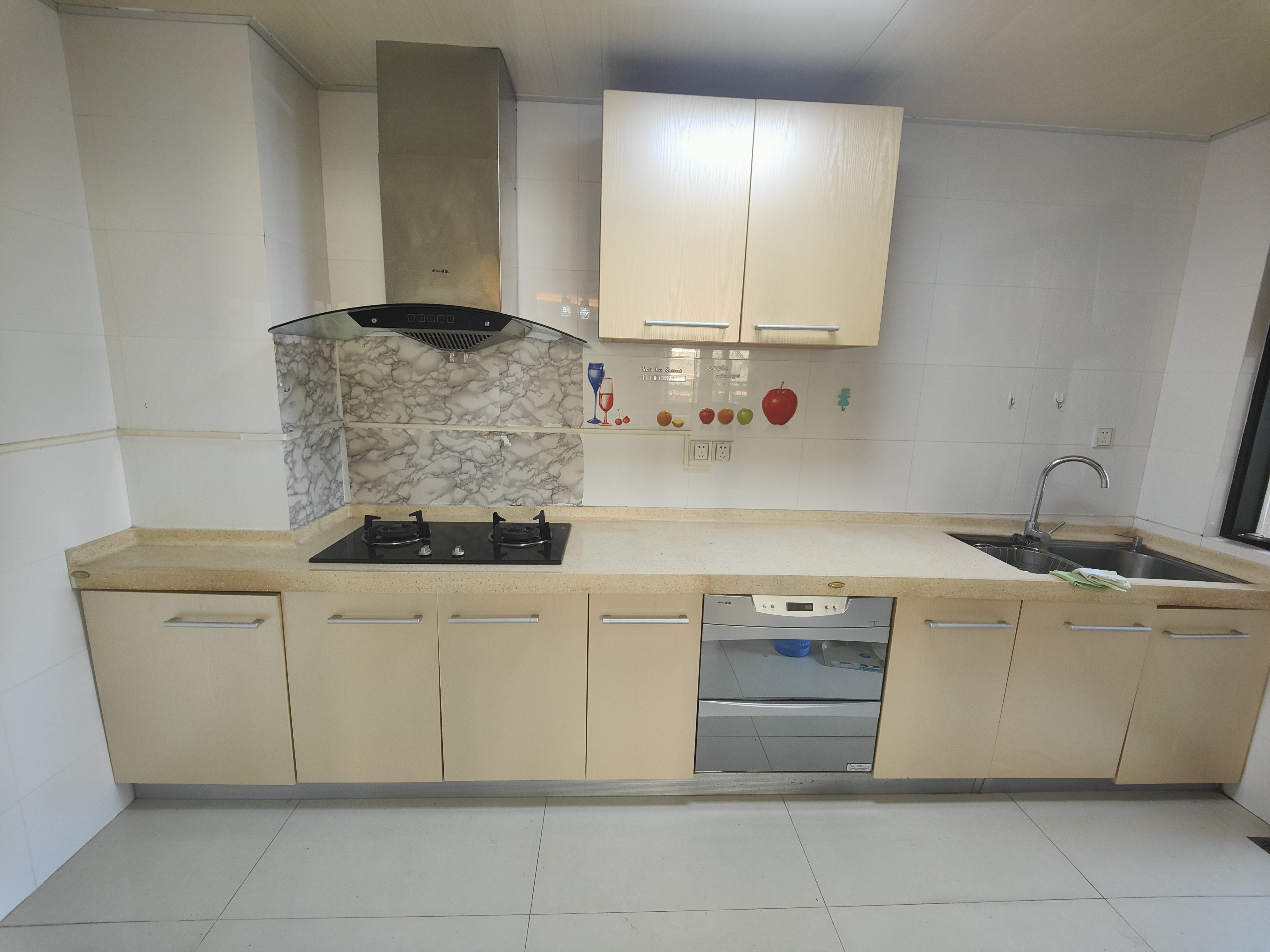 棕榈公寓 2室2厅2卫 5000.0元/月 棕榈公寓 2室2厅2卫 5000.0元/月室内图