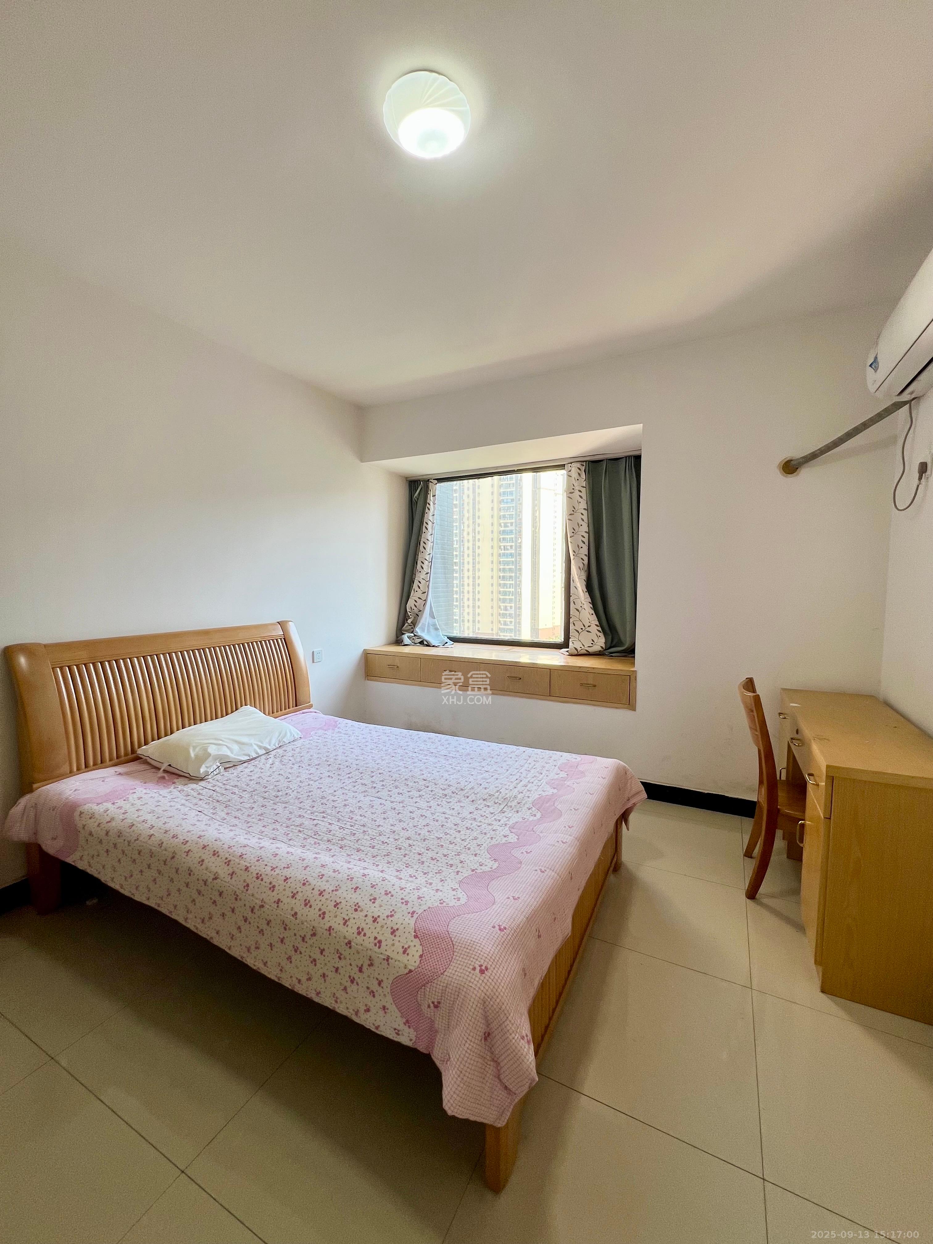 极目楚天  2室2厅1卫    2000.0元/月室内图