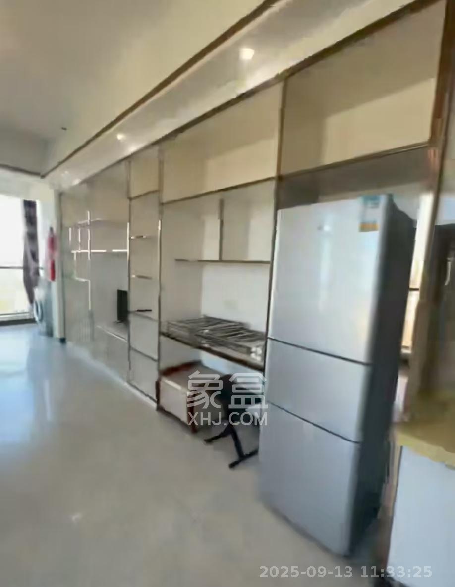 华侨假日中心(晟华苑) 1室1厅1卫 1800.0元/月 华侨假日中心(晟华苑) 1室1厅1卫 1800.0元/月室内图