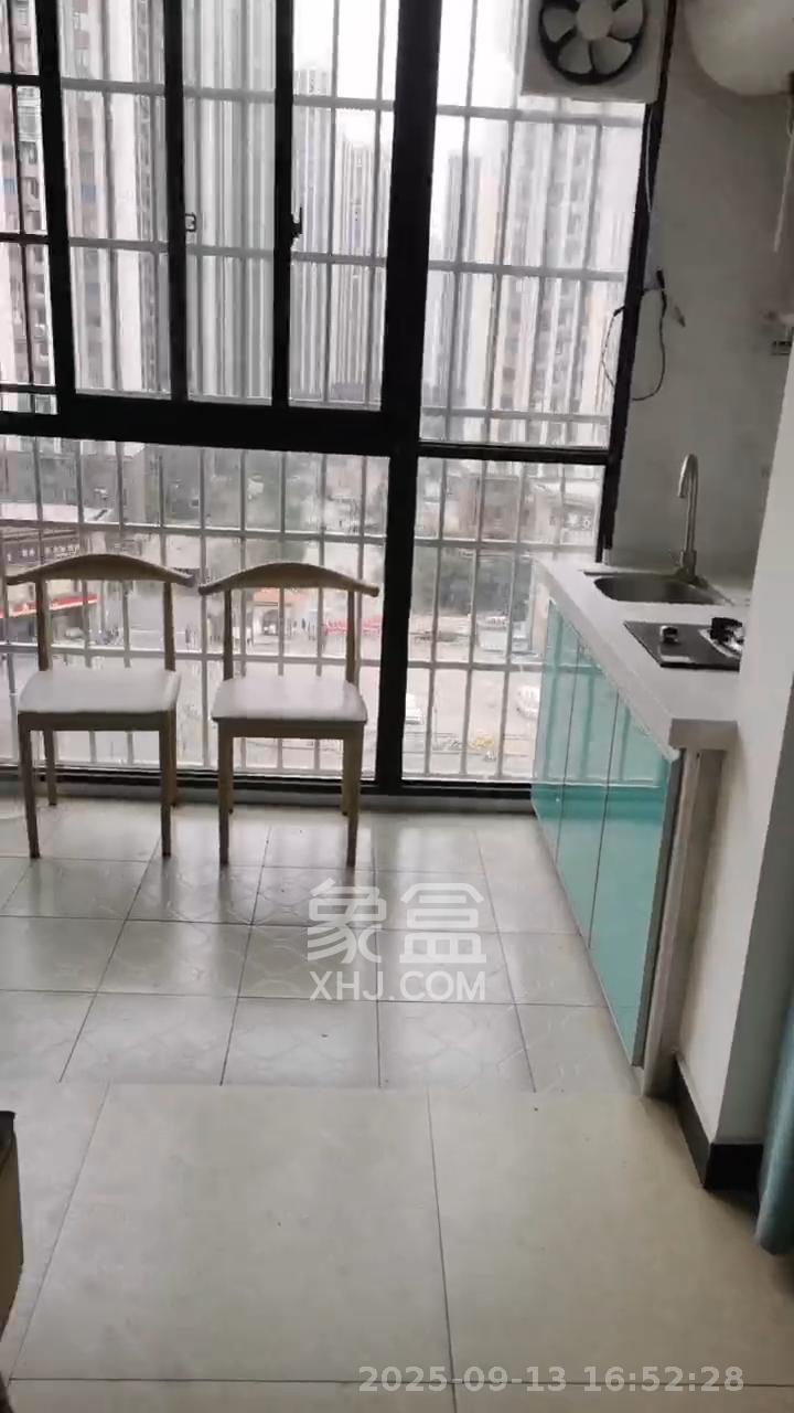 滨河嘉园  1室1厅1卫    1500.0元/月 滨河嘉园  1室1厅1卫    1500.0元/月室内图1