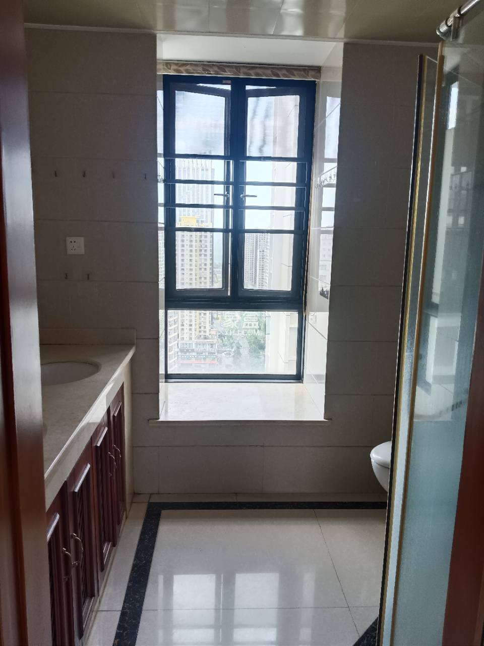 金碧文华 4室2厅2卫 5000.0元/月 金碧文华 4室2厅2卫 5000.0元/月室内图