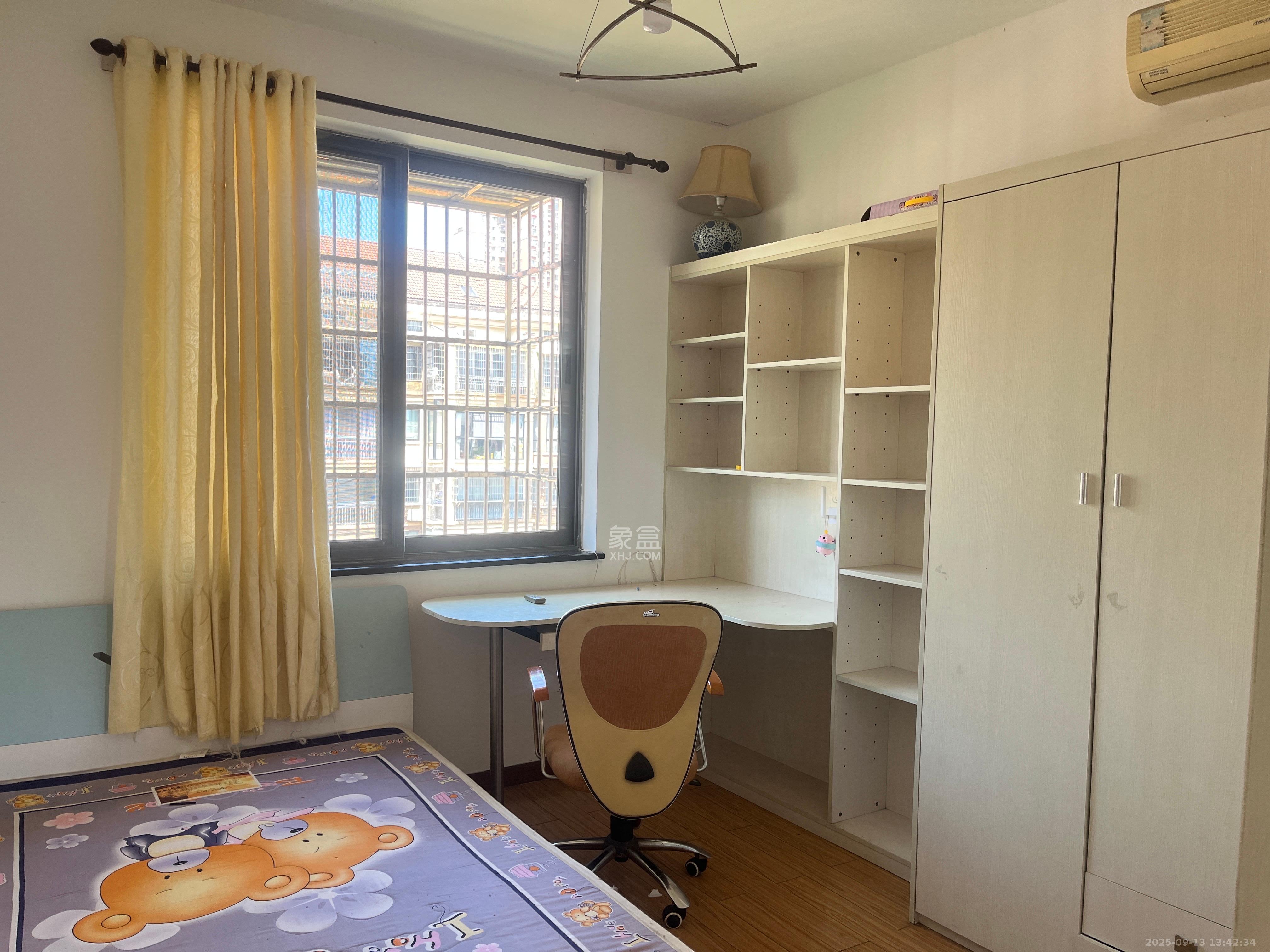 上海城小区 3室2厅2卫 2400.0元/月 上海城小区 3室2厅2卫 2400.0元/月室内图