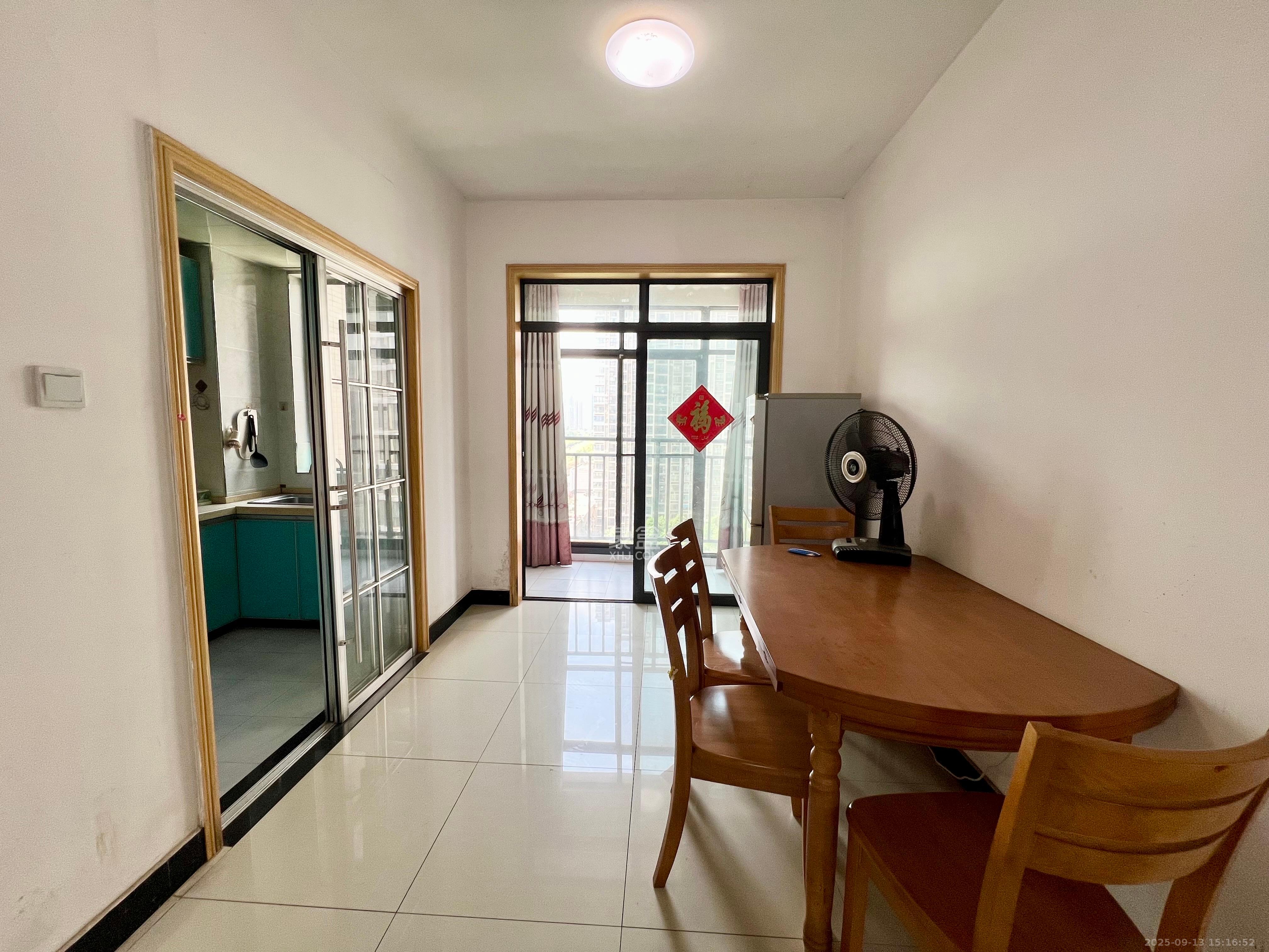 极目楚天 2室2厅1卫 2000.0元/月 极目楚天 2室2厅1卫 2000.0元/月室内图