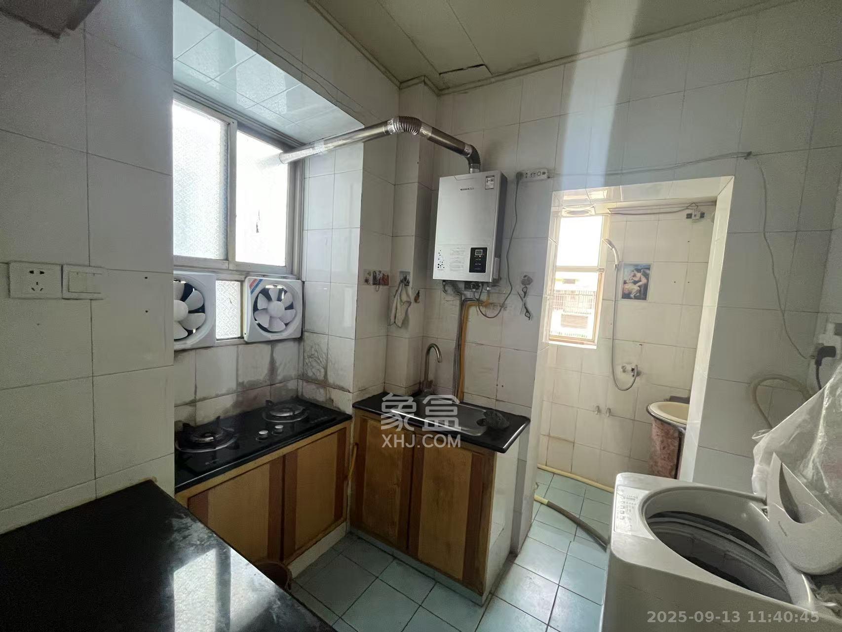 燕山街社区 1室1厅1卫 1400.0元/月 燕山街社区 1室1厅1卫 1400.0元/月室内图