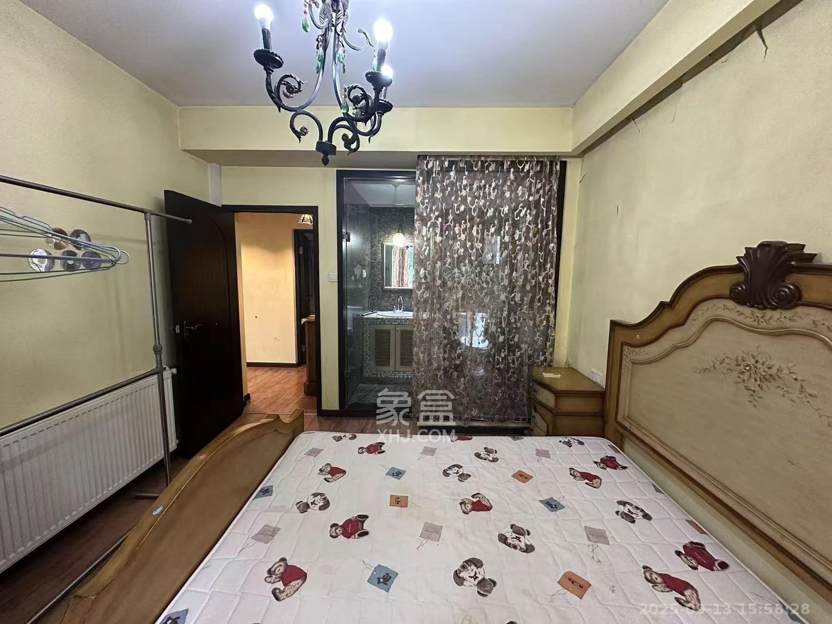 金碧文华 3室2厅1卫 2100.0元/月 金碧文华 3室2厅1卫 2100.0元/月室内图