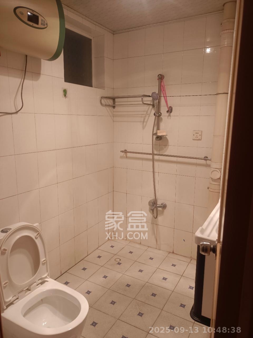 金蕾大厦 3室2厅2卫 1600.0元/月 金蕾大厦 3室2厅2卫 1600.0元/月室内图