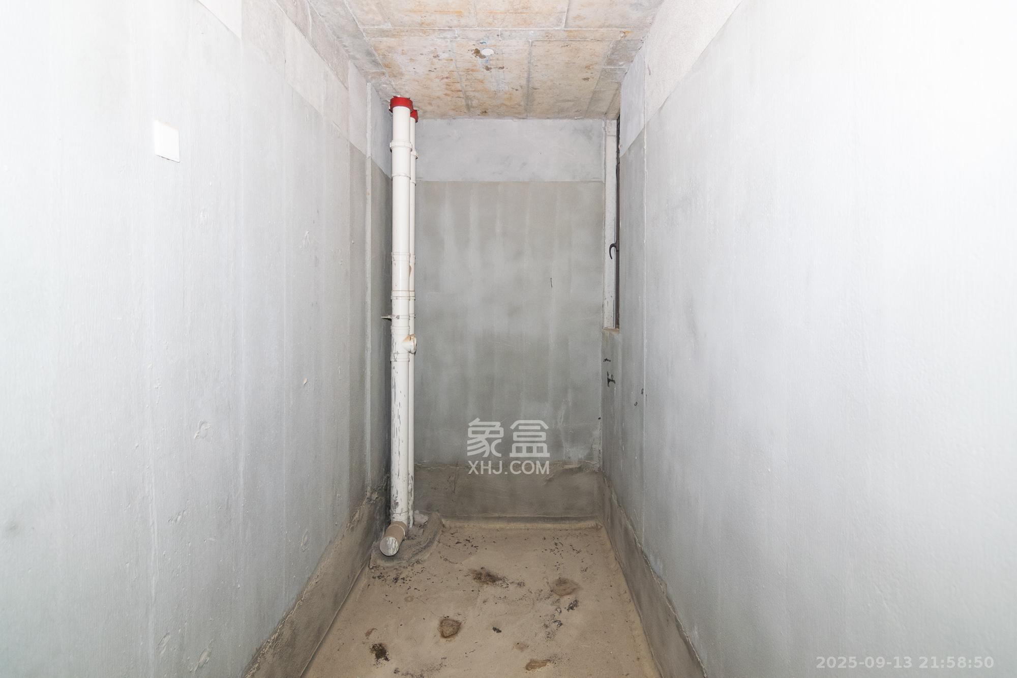 鑫湘雅韵 3室2厅1卫 76.8万 鑫湘雅韵 3室2厅1卫 76.8万卫生间