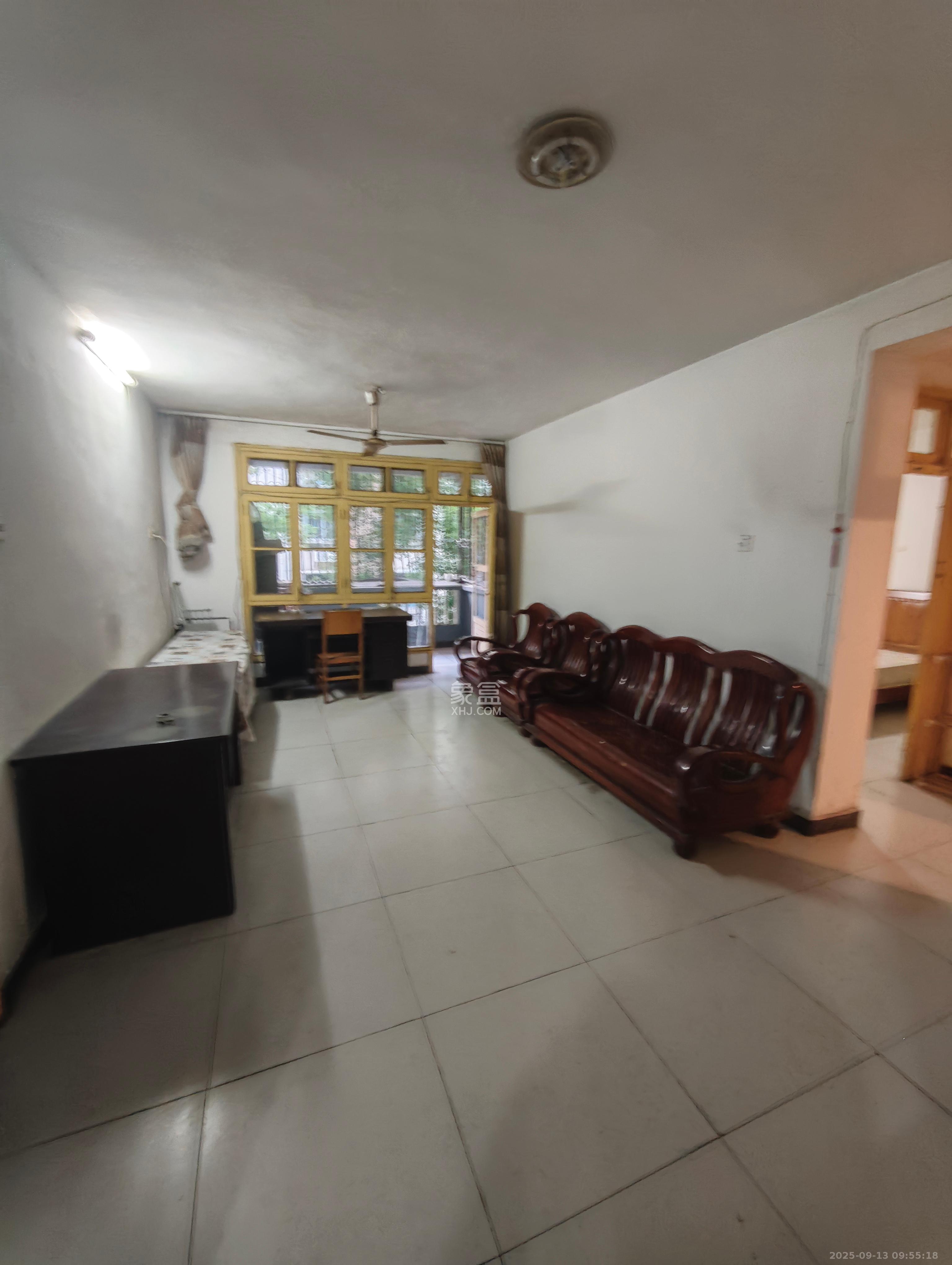 省建苑小区 3室2厅1卫 2200.0元/月 省建苑小区 3室2厅1卫 2200.0元/月室内图