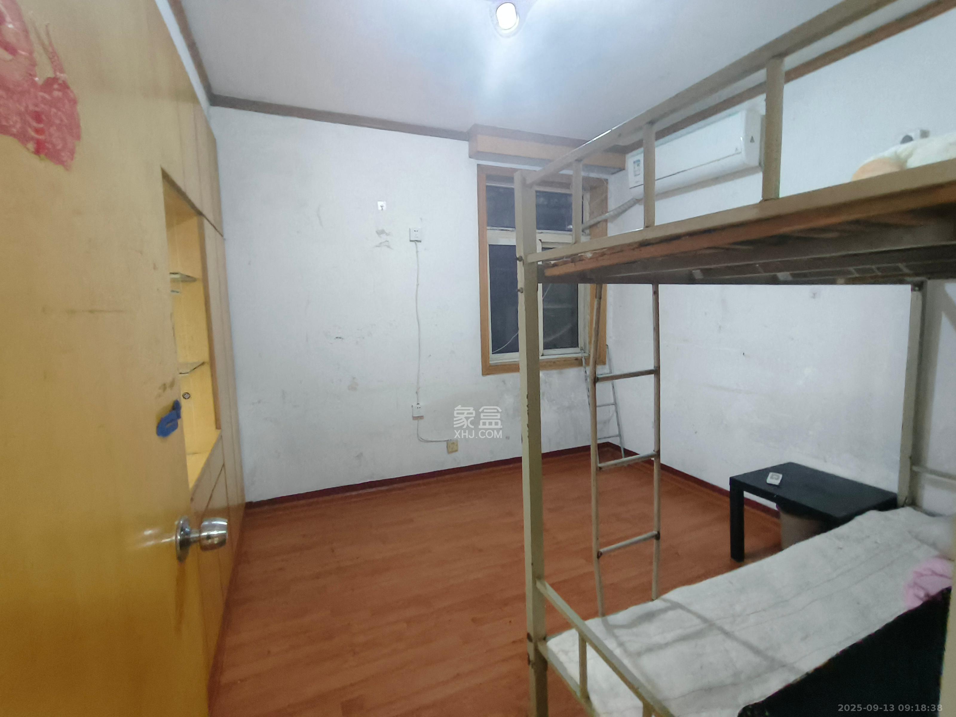 南门口晏家塘社区 3室1厅1卫 2800.0元/月 南门口晏家塘社区 3室1厅1卫 2800.0元/月室内图