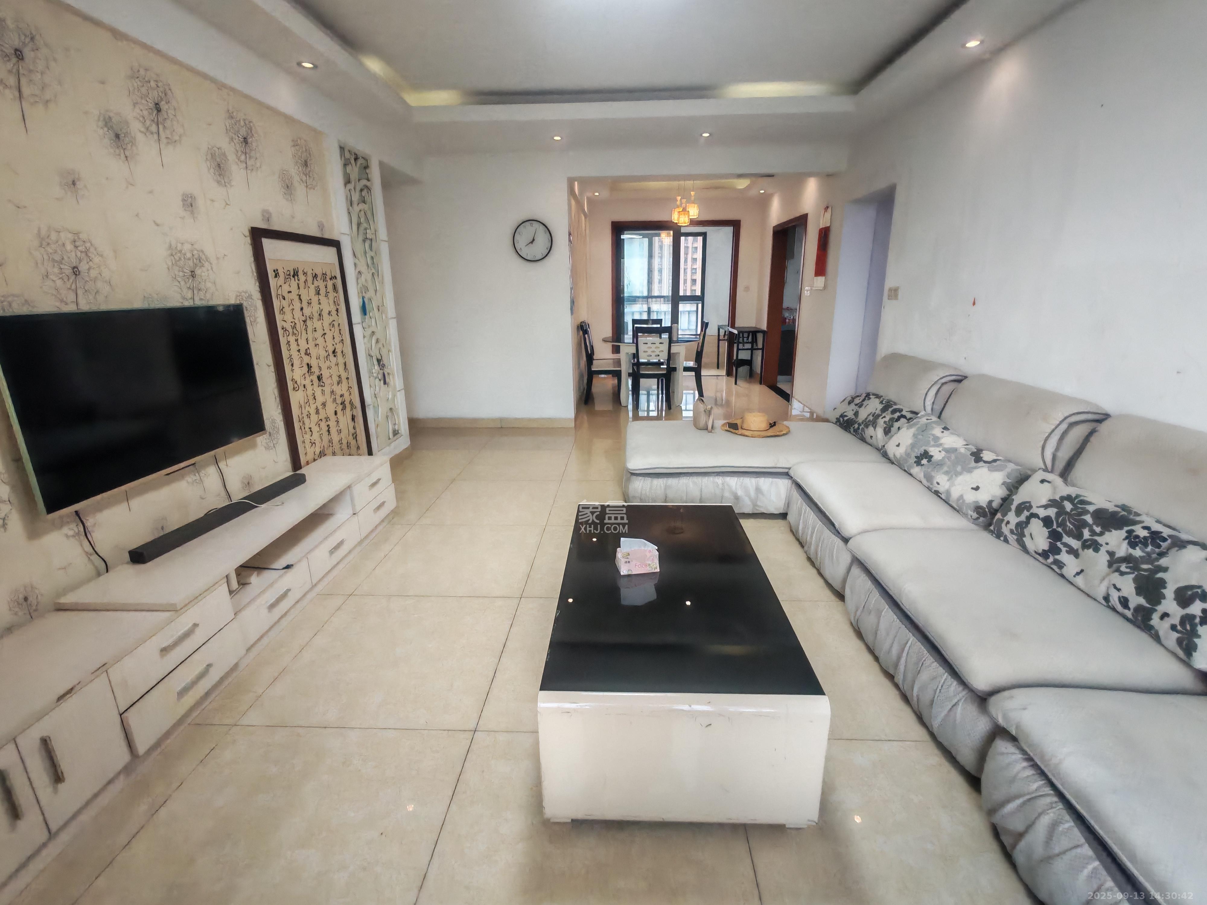 香樟兰亭(朗峰苑) 4室2厅2卫 2800.0元/月 香樟兰亭(朗峰苑) 4室2厅2卫 2800.0元/月室内图