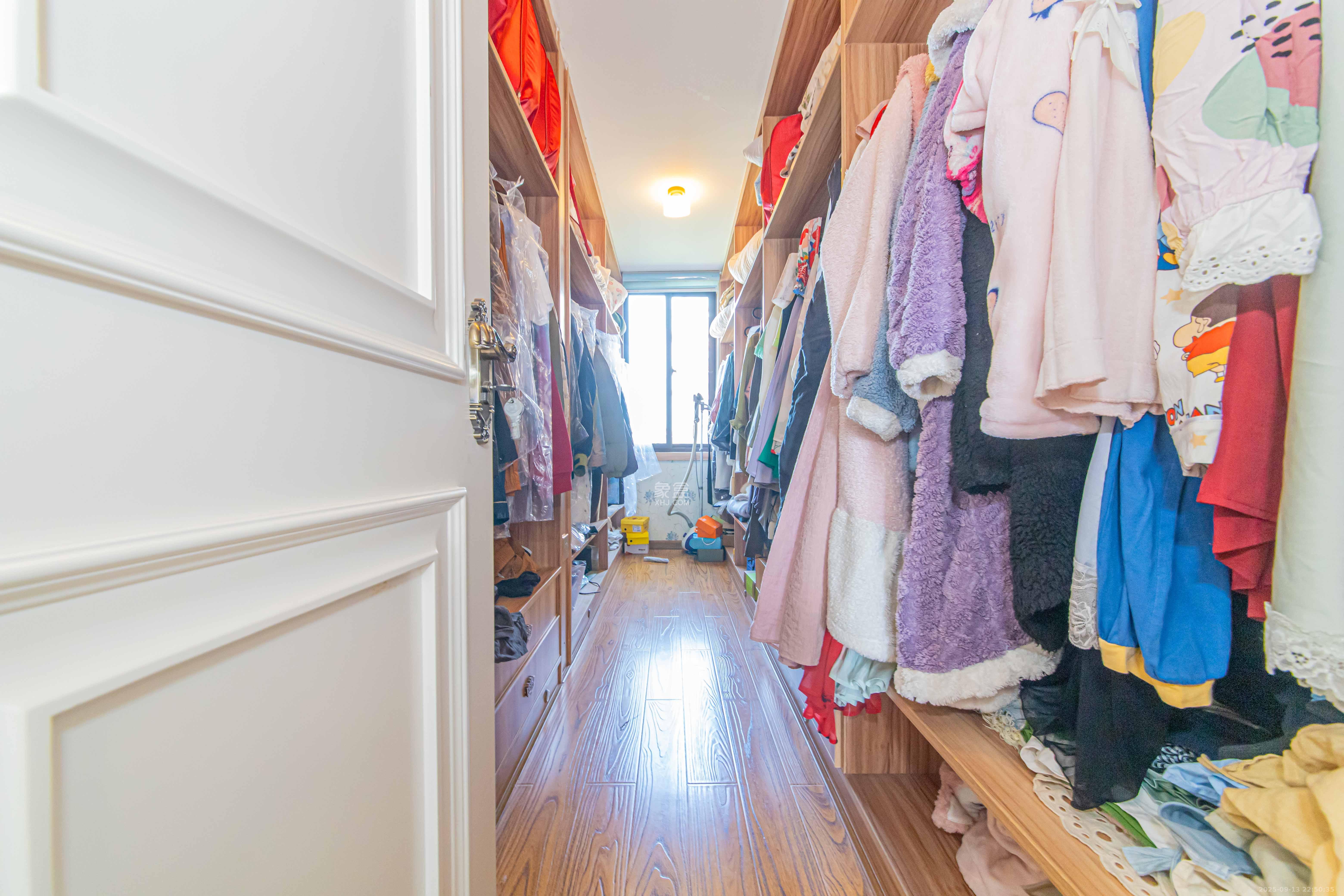 鑫远和城（一、二期）  4室2厅2卫    125.0万卫生间