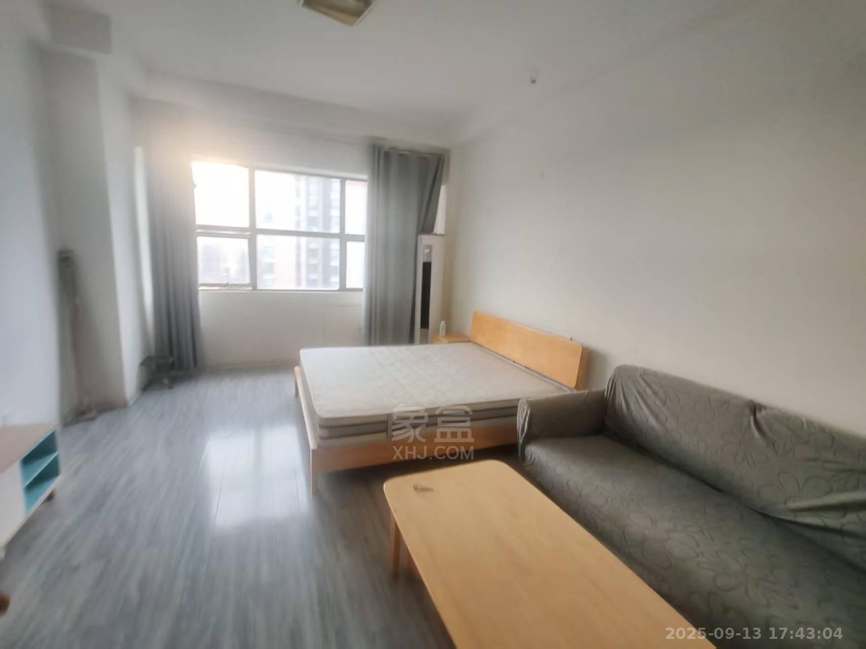 华晨御园 1室1厅1卫 1300.0元/月 华晨御园 1室1厅1卫 1300.0元/月室内图