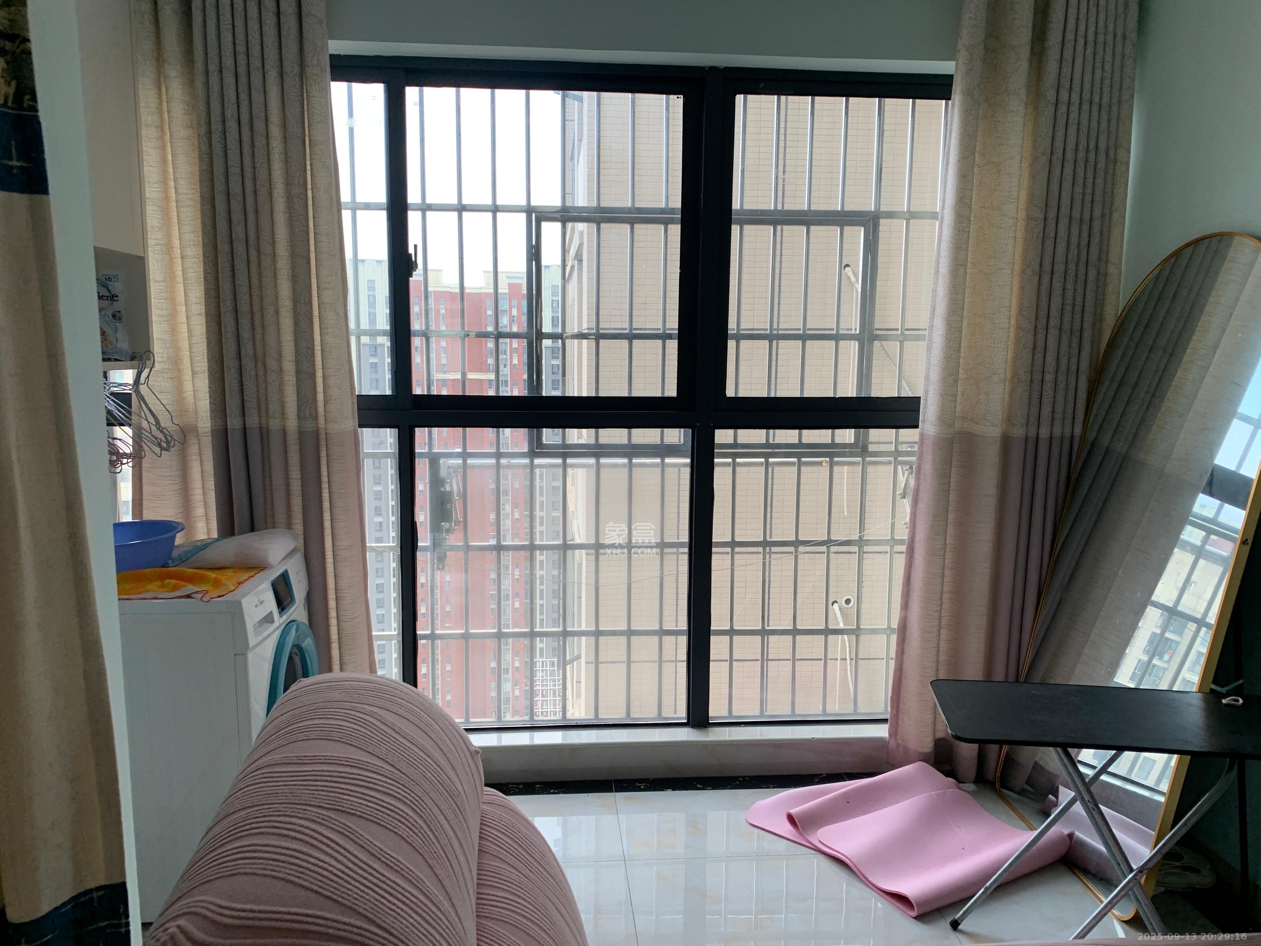 印山蓝色海岸  1室2厅1卫    2200.0元/月 印山蓝色海岸  1室2厅1卫    2200.0元/月