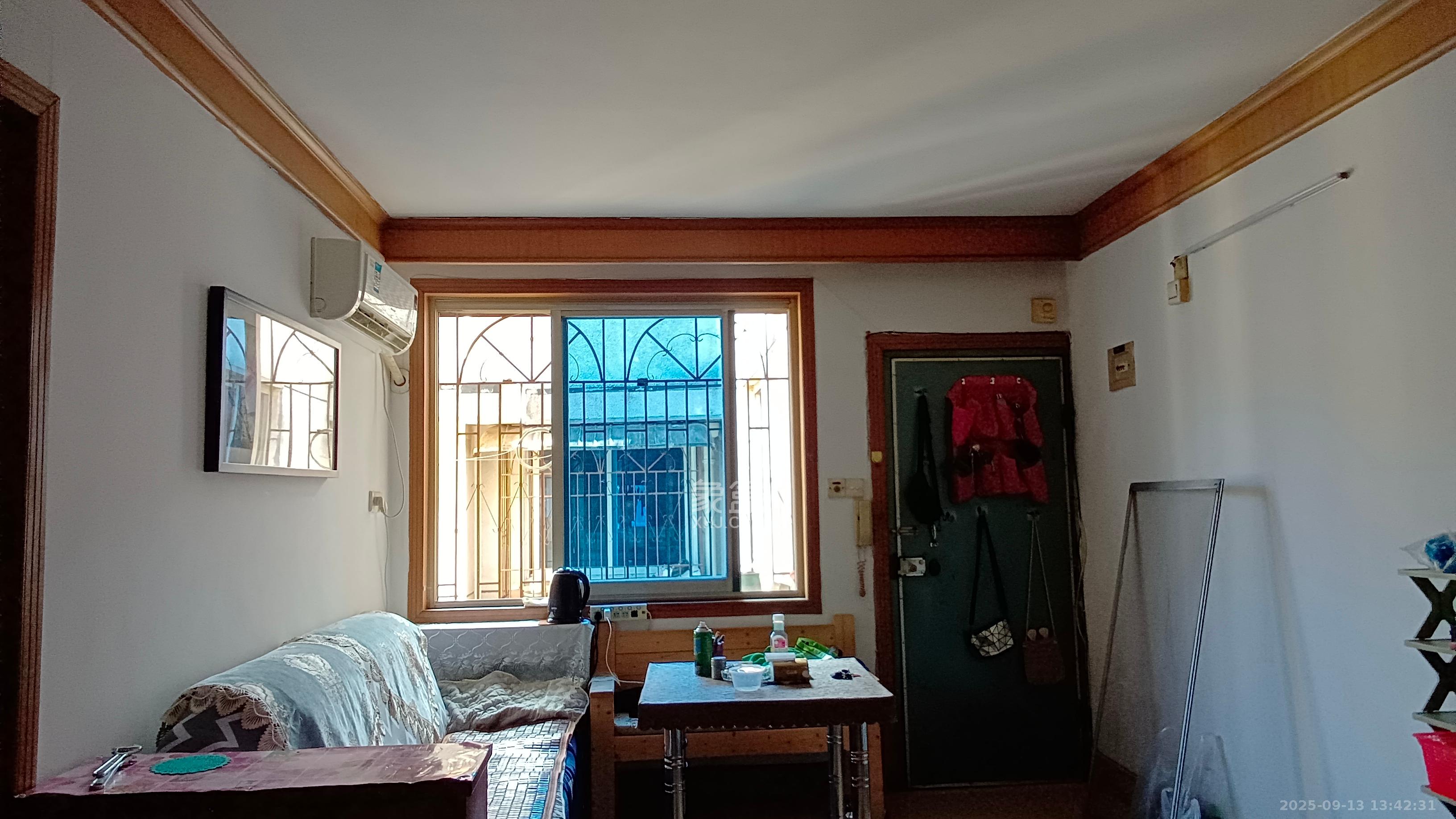 下民航宿舍  3室1厅1卫    1800.0元/月 下民航宿舍  3室1厅1卫    1800.0元/月室内图