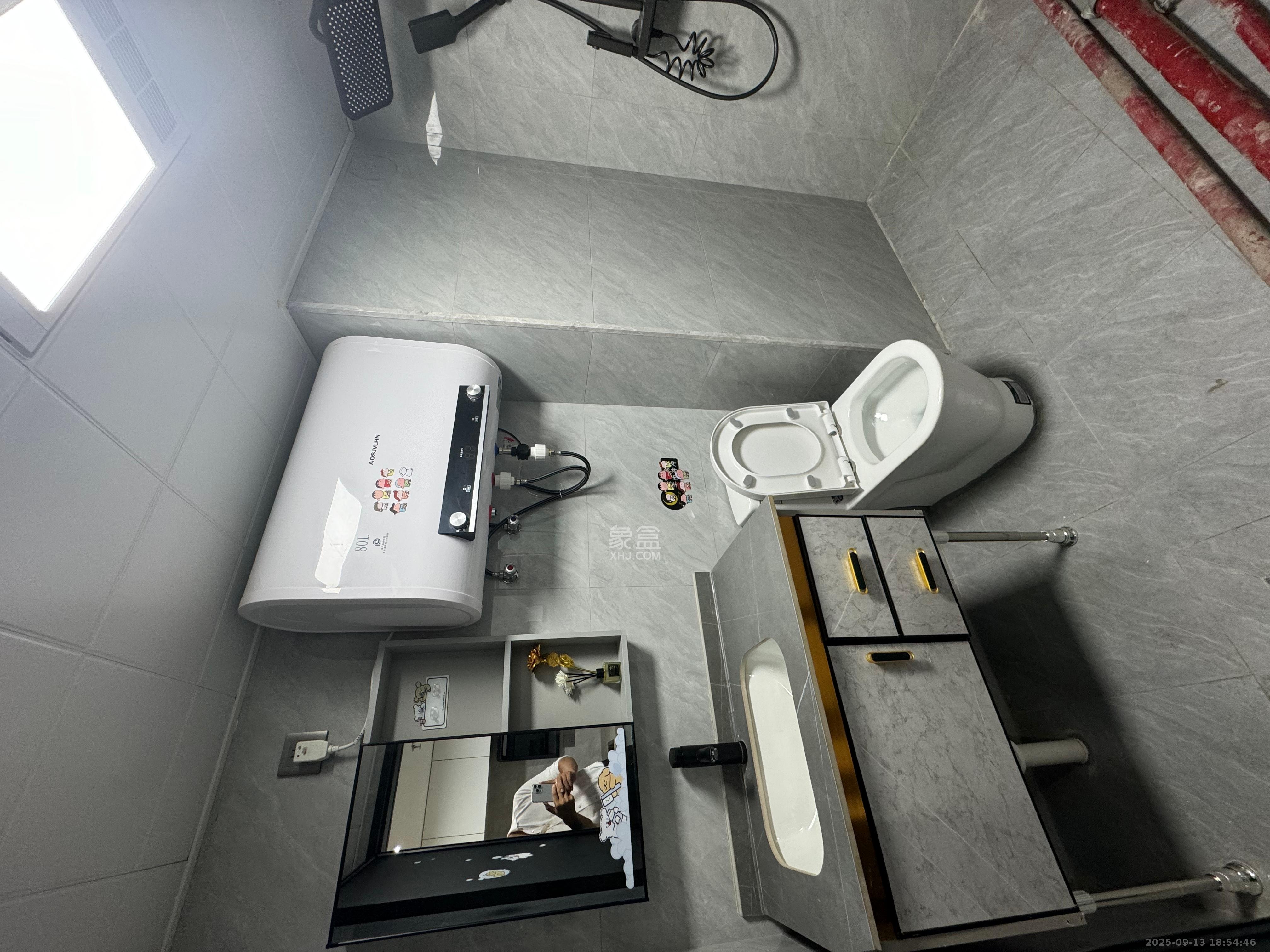 绿地商务广场  1室1厅1卫    1700.0元/月室内图