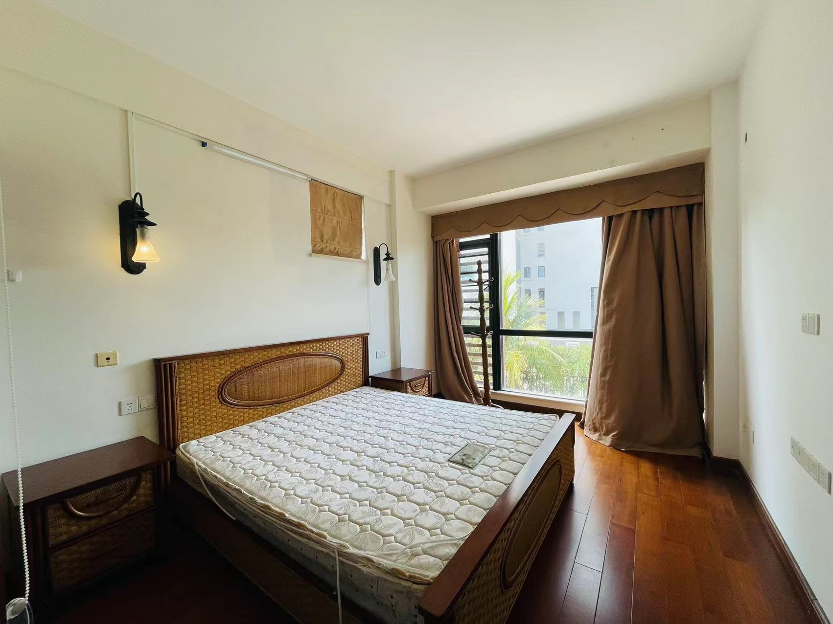 祗园  5室2厅3卫    21000.0元/月 祗园  5室2厅3卫    21000.0元/月小区图