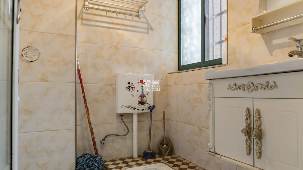 云顶上品 4室2厅2卫 2000.0元/月 云顶上品 4室2厅2卫 2000.0元/月室内图