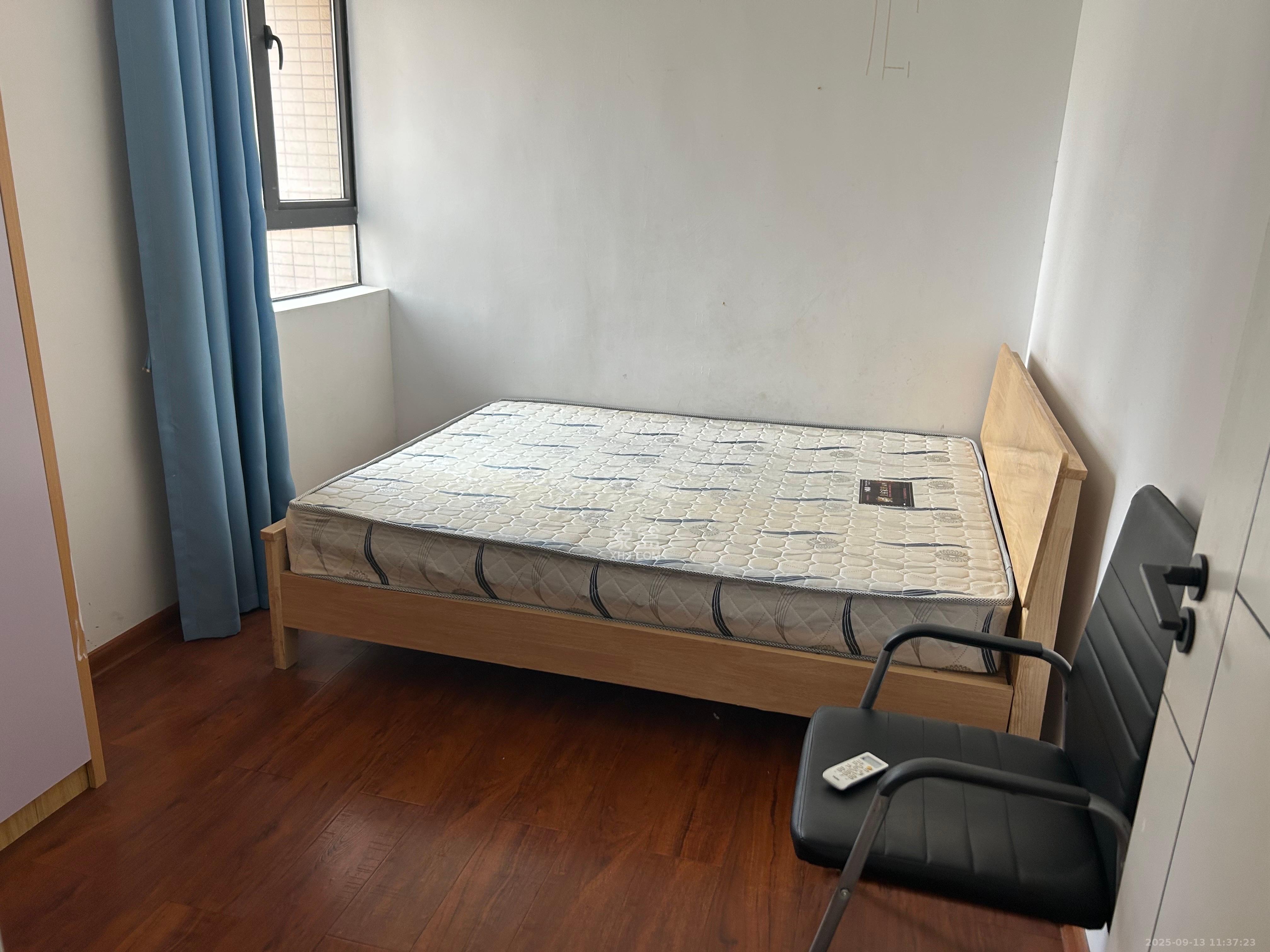 长房东云台  3室1厅1卫   2800.00元/月室内图