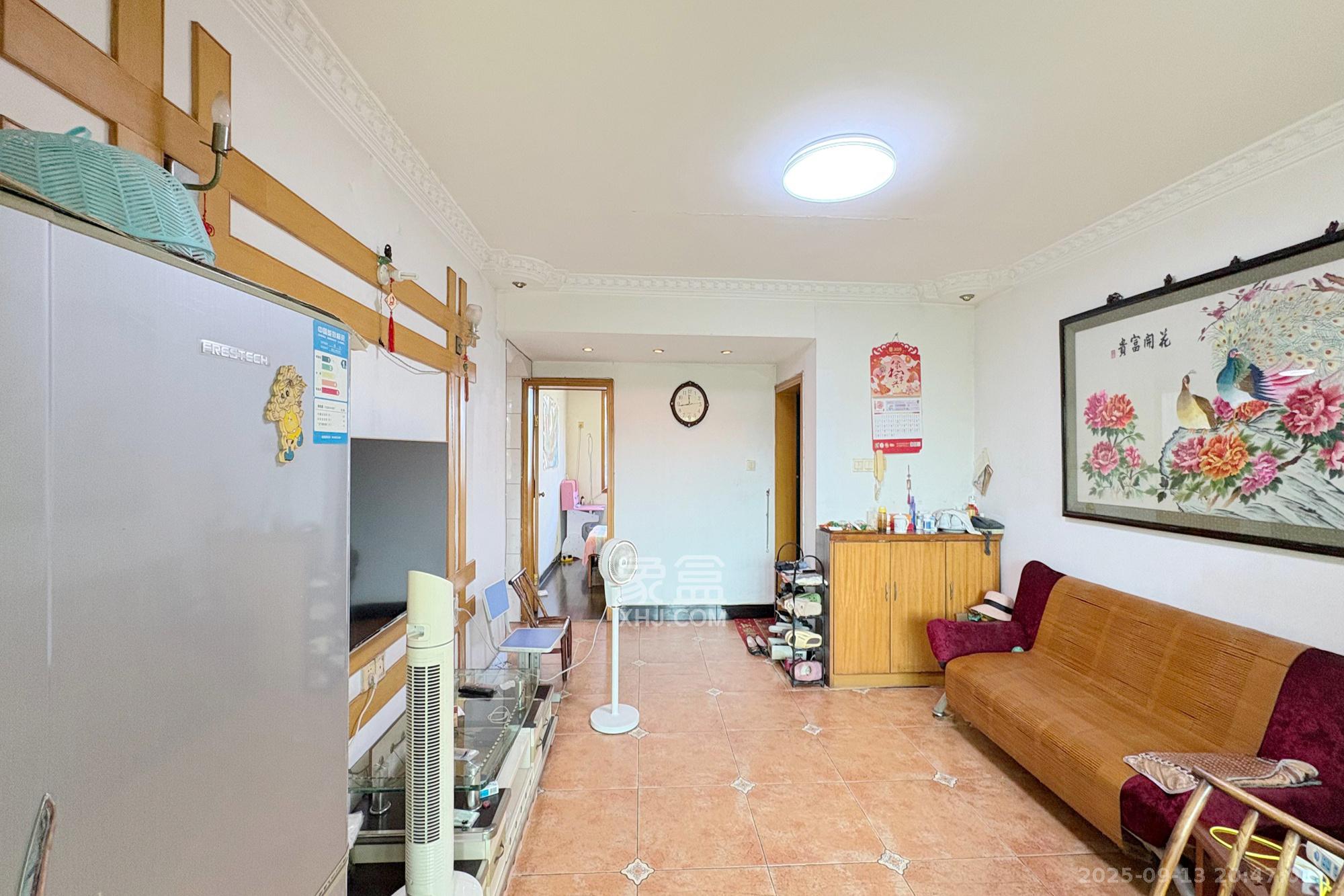 东南明苑  2室2厅1卫    43.0万 东南明苑  2室2厅1卫    43.0万客厅