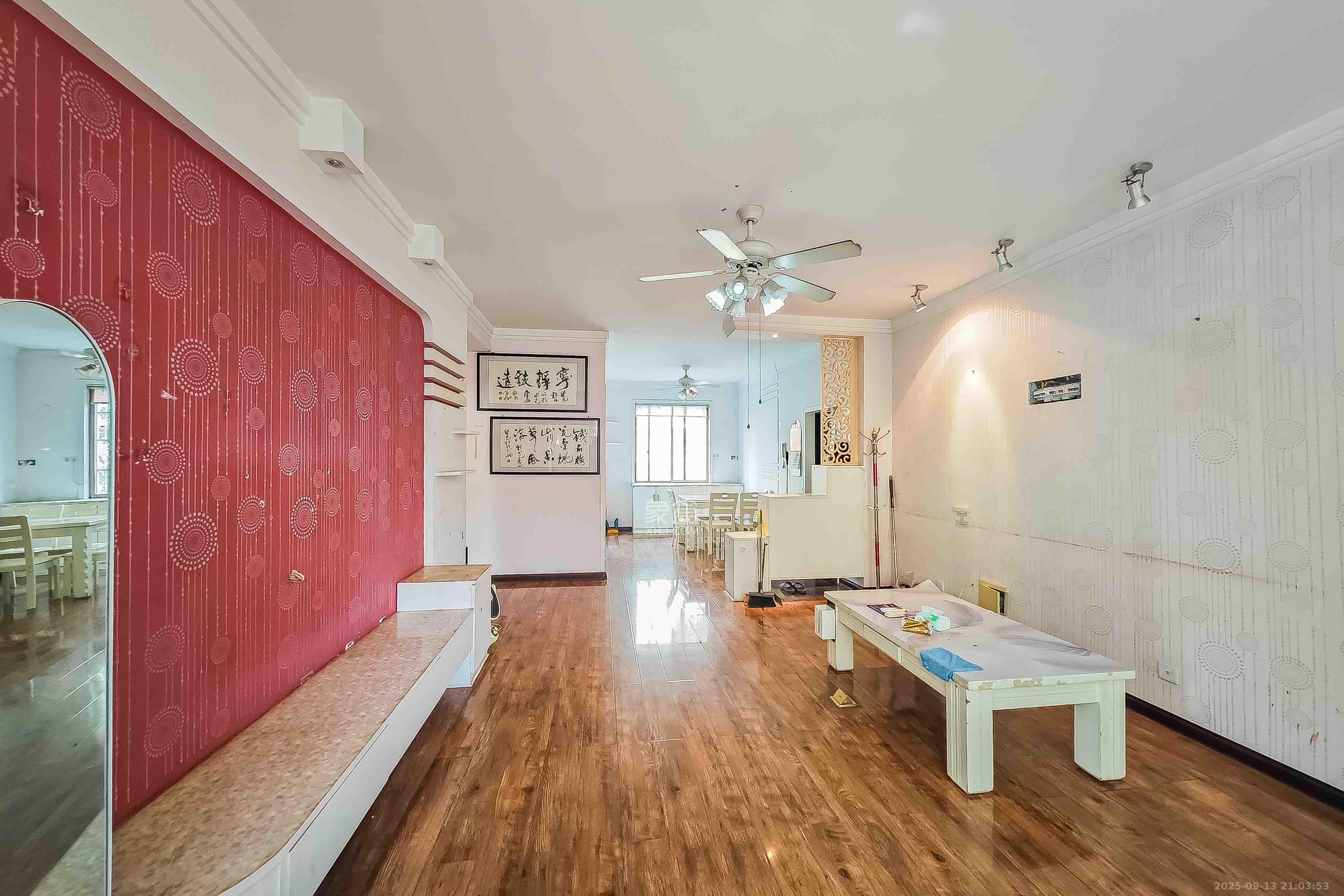 湘核佳苑  3室2厅2卫    90.0万 湘核佳苑  3室2厅2卫    90.0万