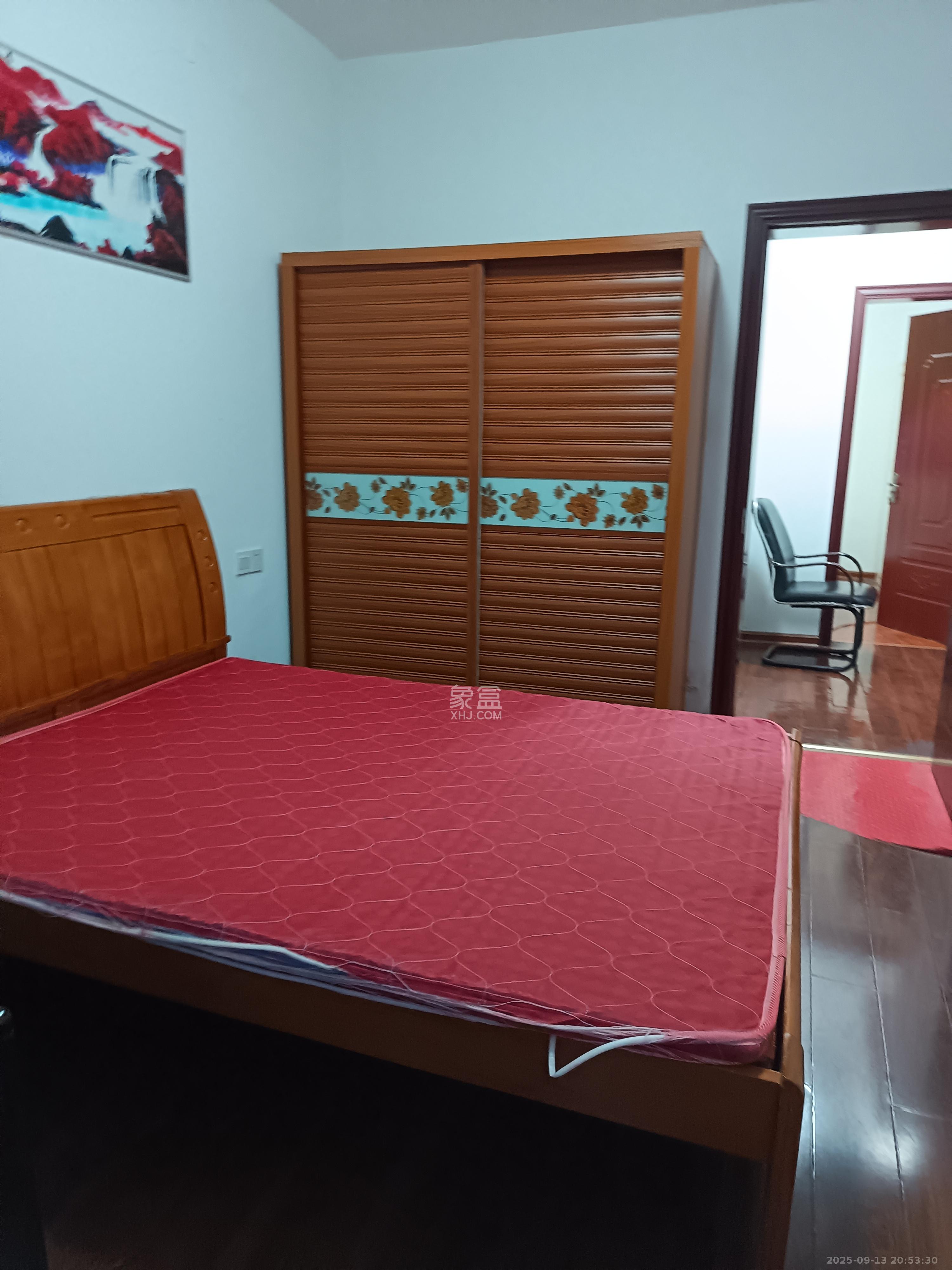 德润小区（丰升德润小区）  3室2厅2卫    2480.0元/月室内图