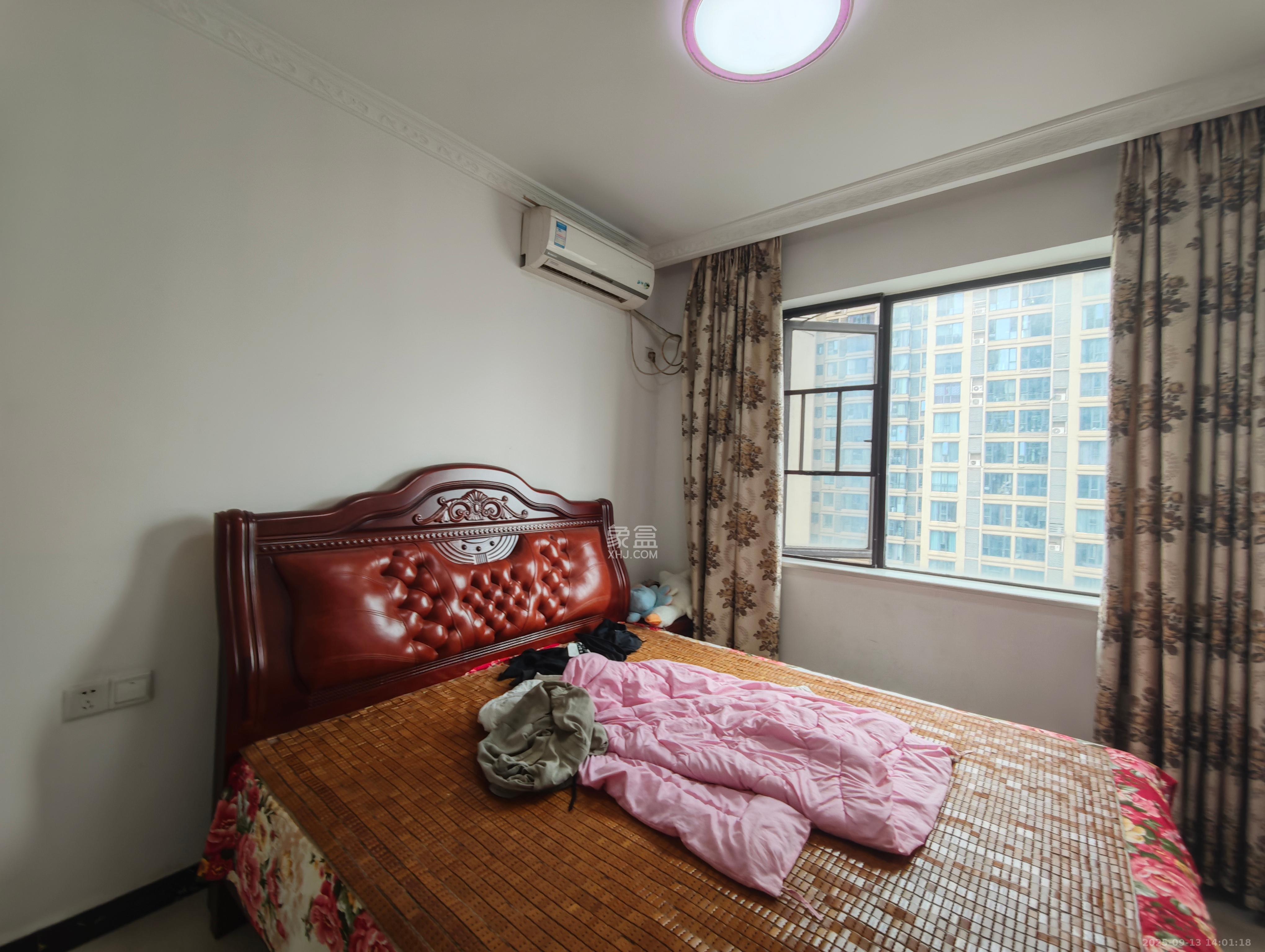 雨花公馆(紫苔名苑) 3室2厅1卫 3000.0元/月 雨花公馆(紫苔名苑) 3室2厅1卫 3000.0元/月室内图