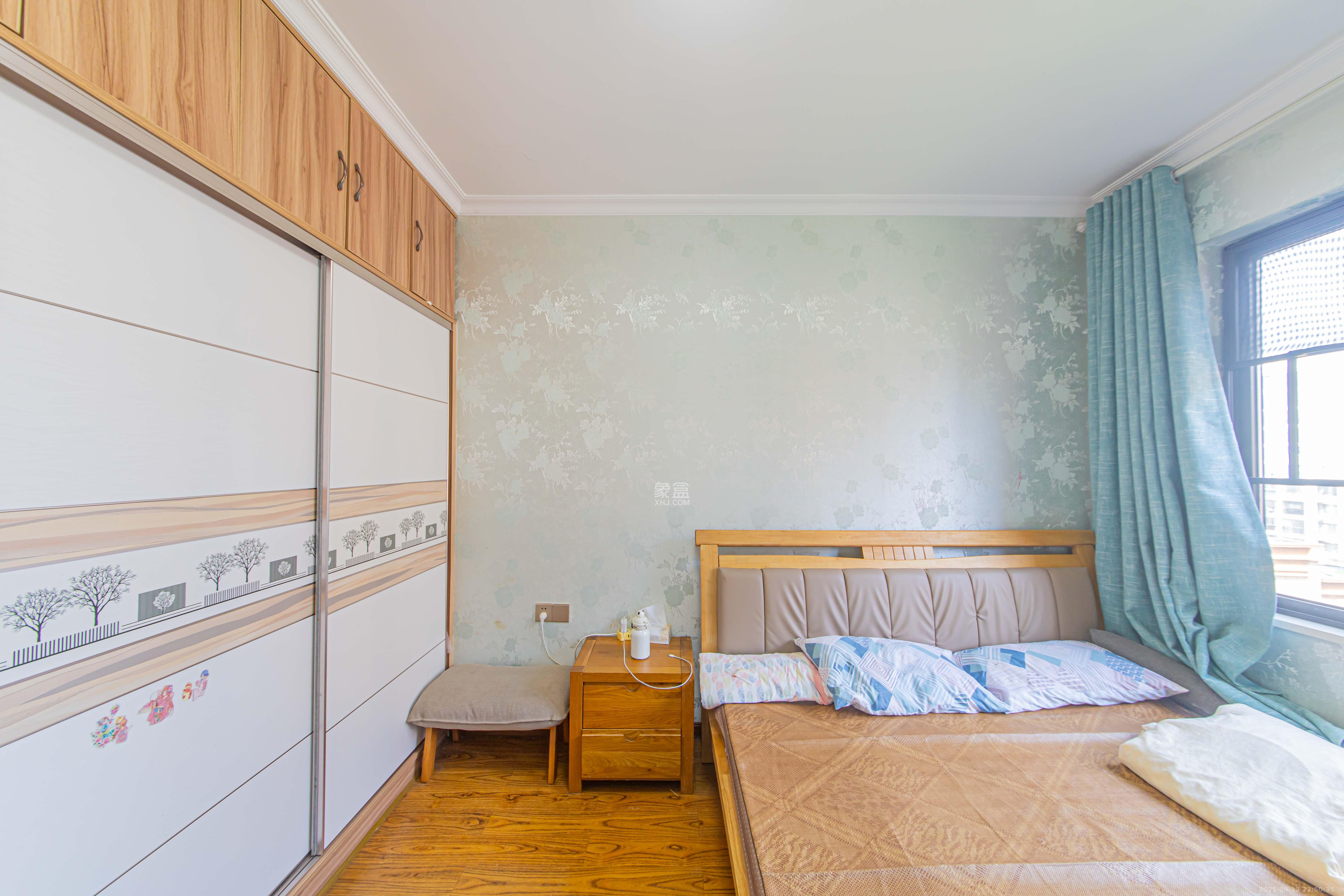 鑫远和城（一、二期）  4室2厅2卫    125.0万卧室