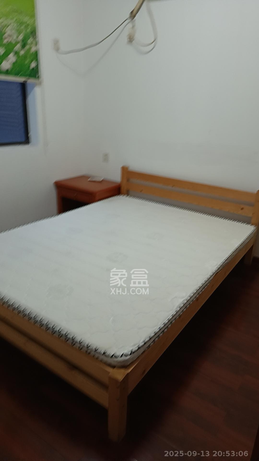 德润小区(丰升德润小区) 3室2厅2卫 2480.0元/月 德润小区(丰升德润小区) 3室2厅2卫 2480.0元/月室内图