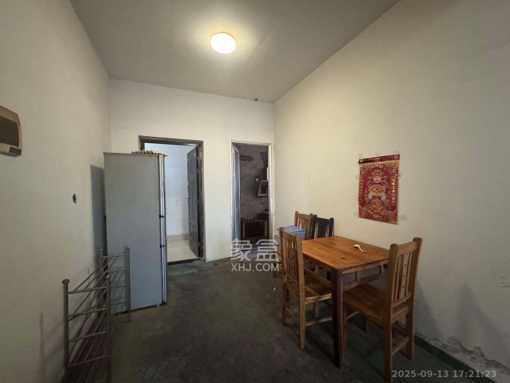 康斯丹郡(融程领秀佳园) 2室2厅1卫 1300.0元/月 康斯丹郡(融程领秀佳园) 2室2厅1卫 1300.0元/月室内图