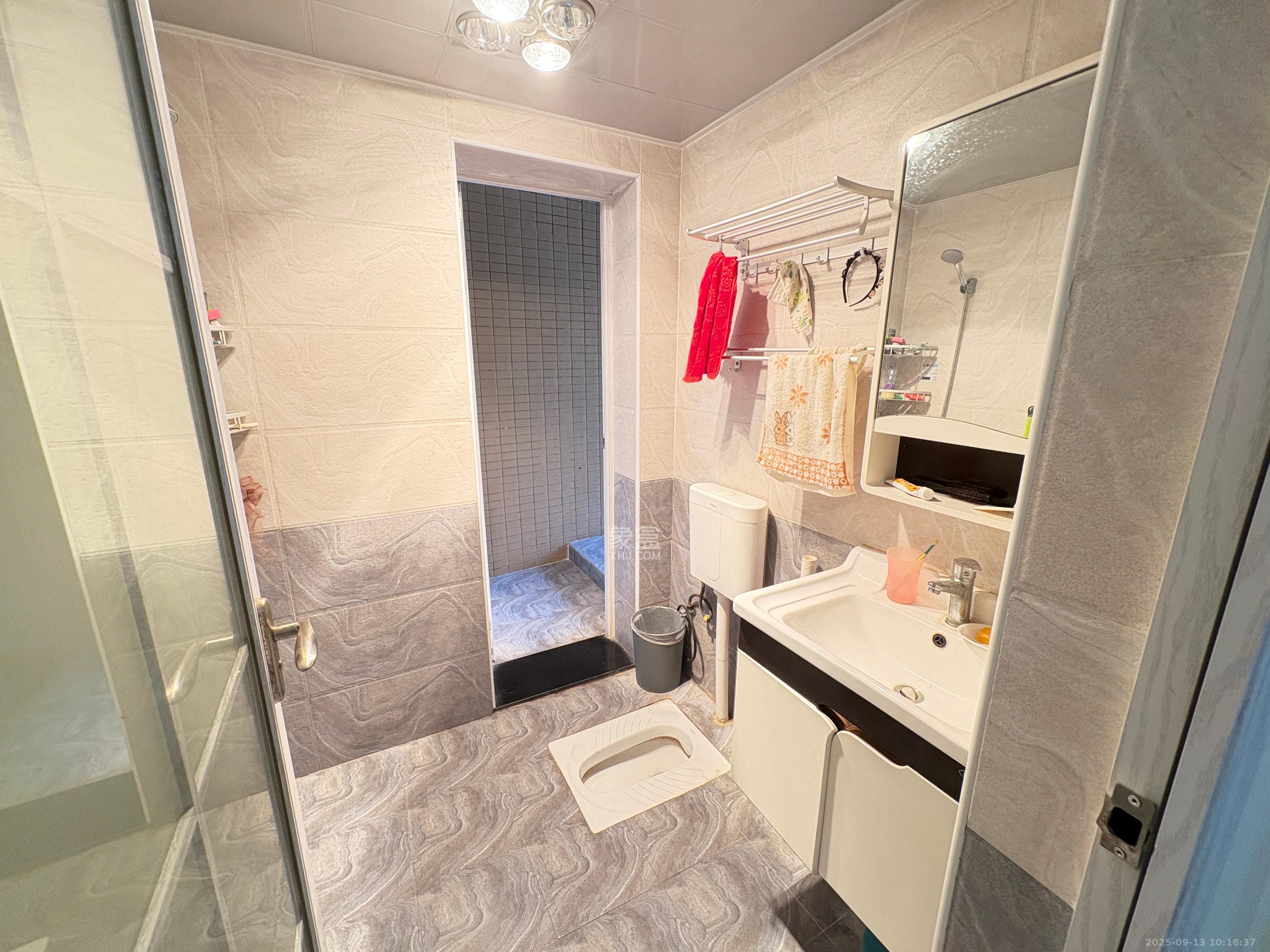 嘉福长安郡（融信澜悦、嘉福好美家园）  4室2厅2卫    2900.0元/月室内图