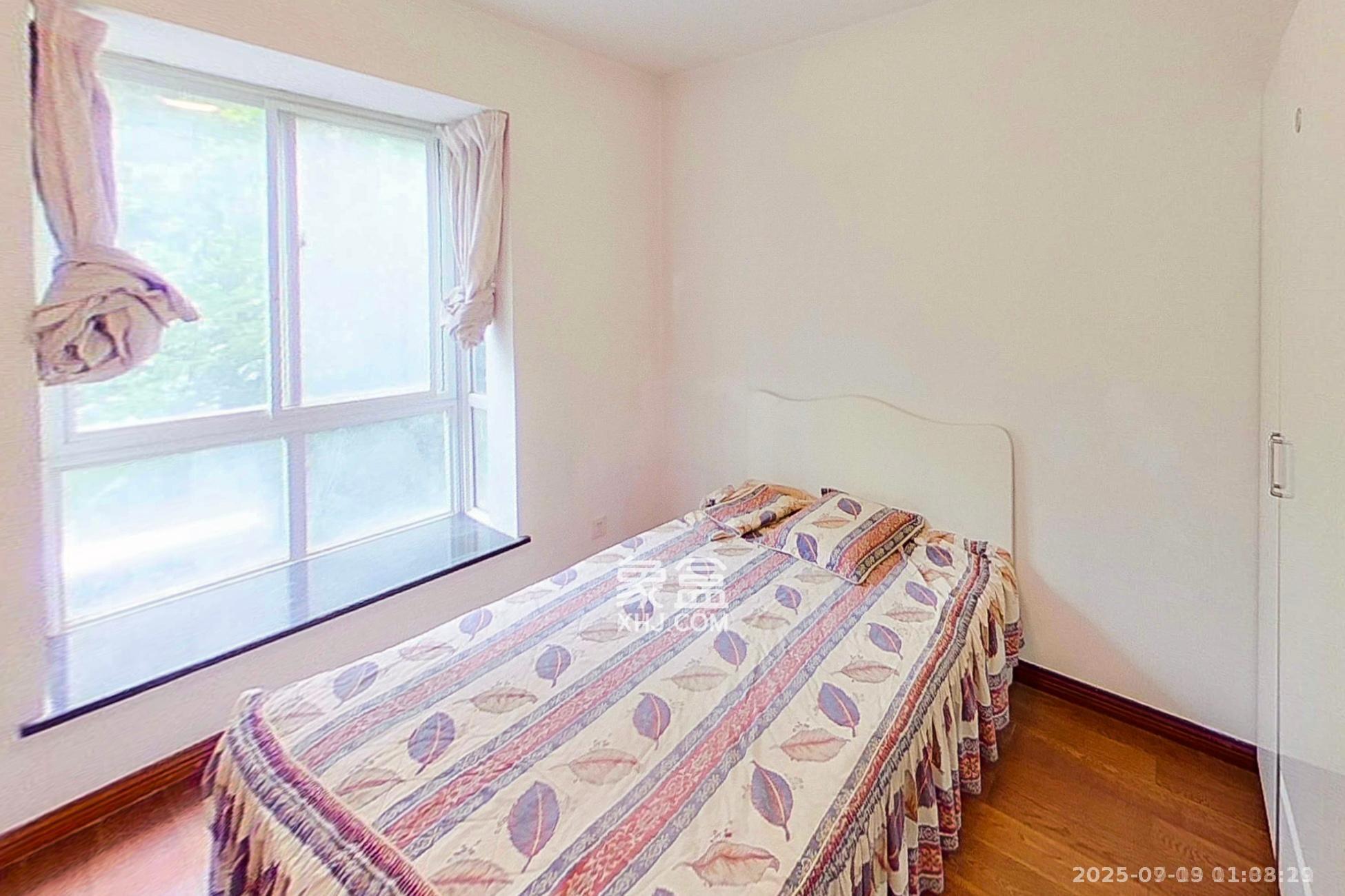 星语林名园  4室2厅2卫    3500.0元/月室内图