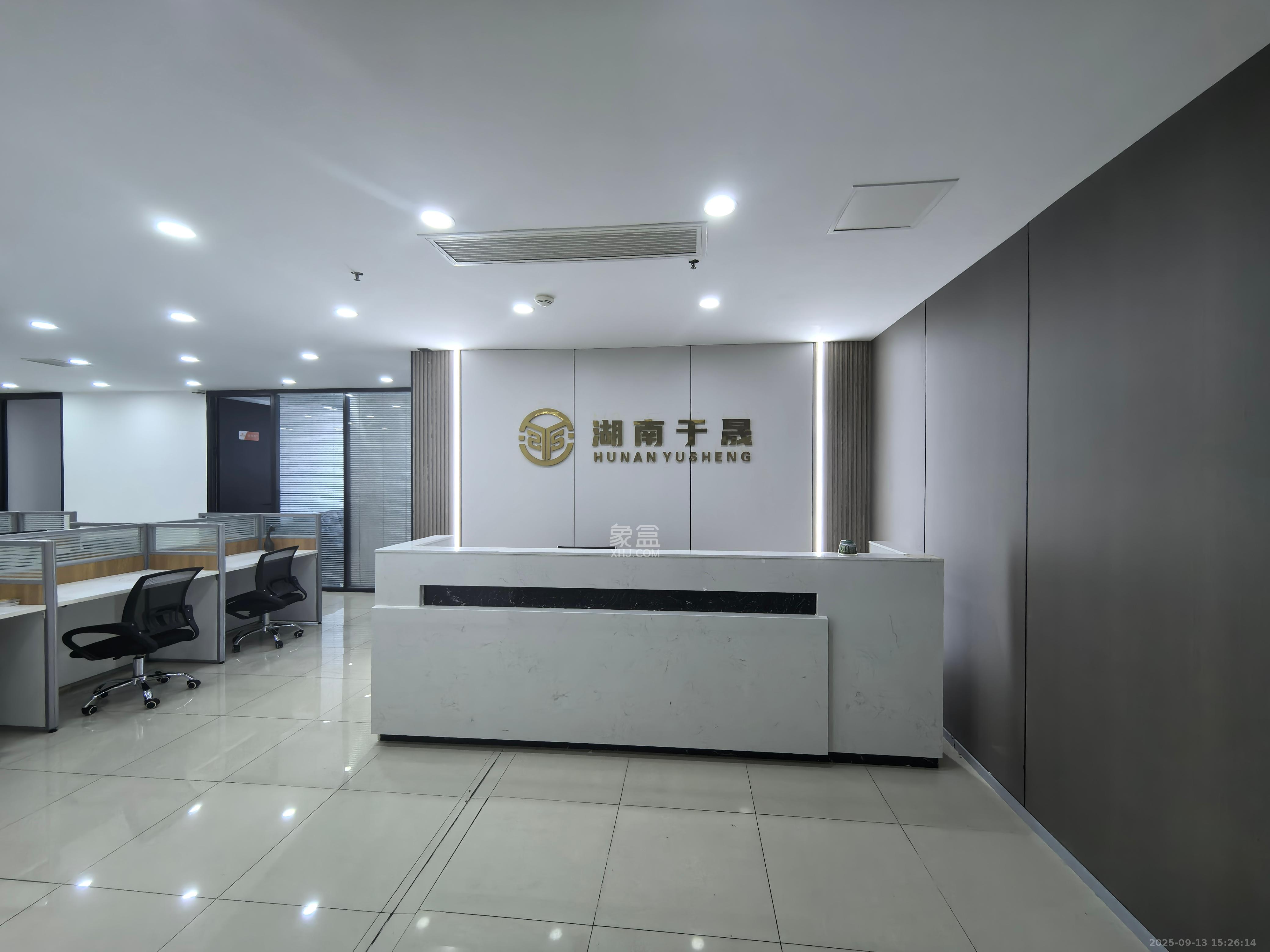 万达广场   228.0㎡      10000.0元/月室内图