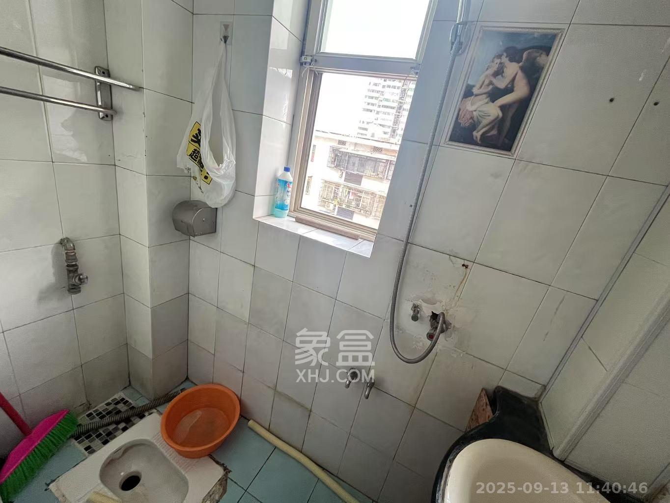 燕山街社区 1室1厅1卫 1400.0元/月 燕山街社区 1室1厅1卫 1400.0元/月室内图