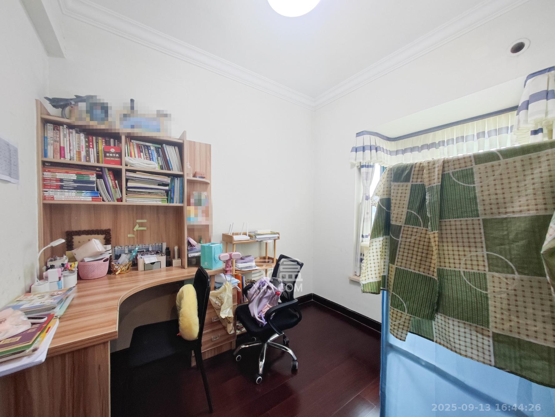 恒大城 3室2厅1卫 66.0万 恒大城 3室2厅1卫 66.0万卧室