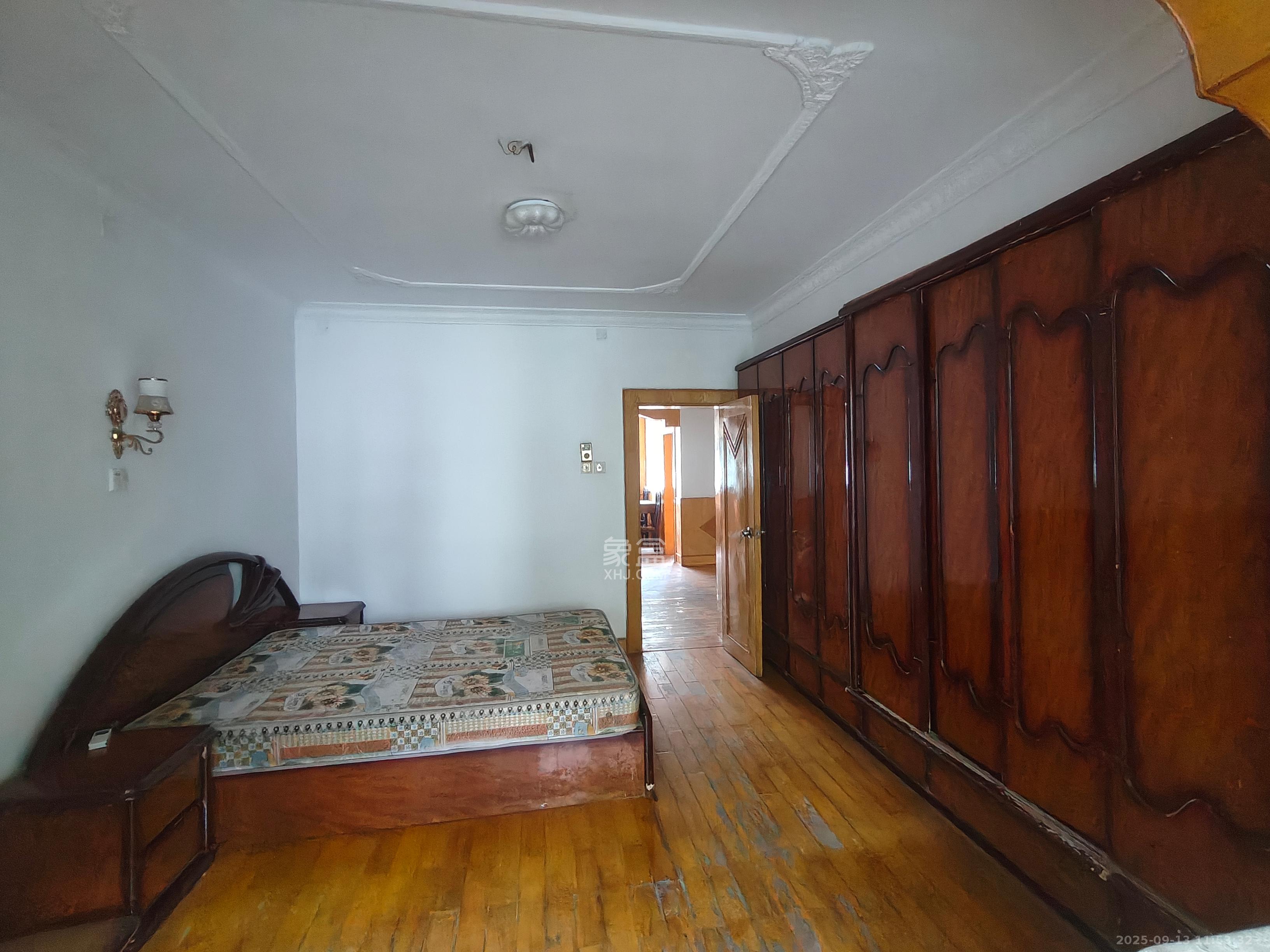 湖南中医药大学梨子山宿舍  1室0厅0卫    1300.0元/月室内图