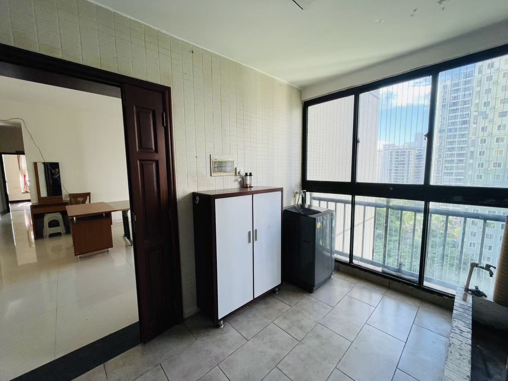 金碧文华 4室2厅2卫 5000.0元/月 金碧文华 4室2厅2卫 5000.0元/月室内图