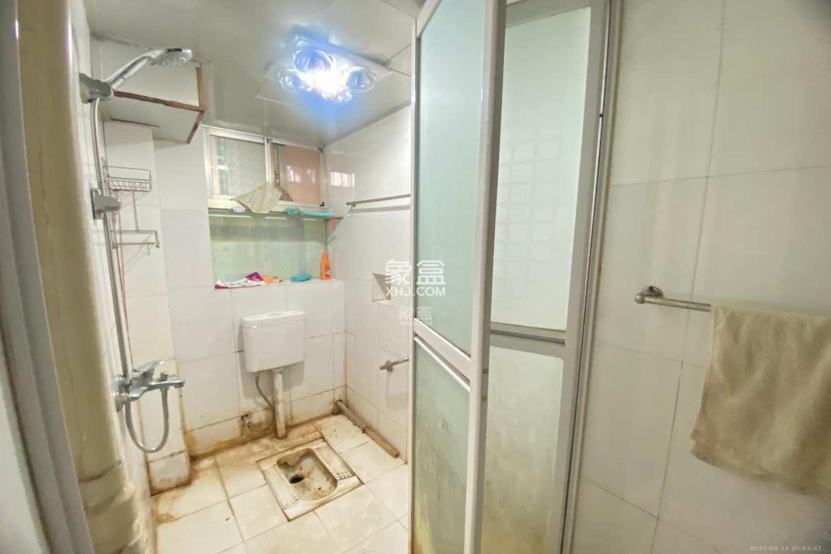 东塘电力院 3室2厅1卫 2200.0元/月 东塘电力院 3室2厅1卫 2200.0元/月室内图