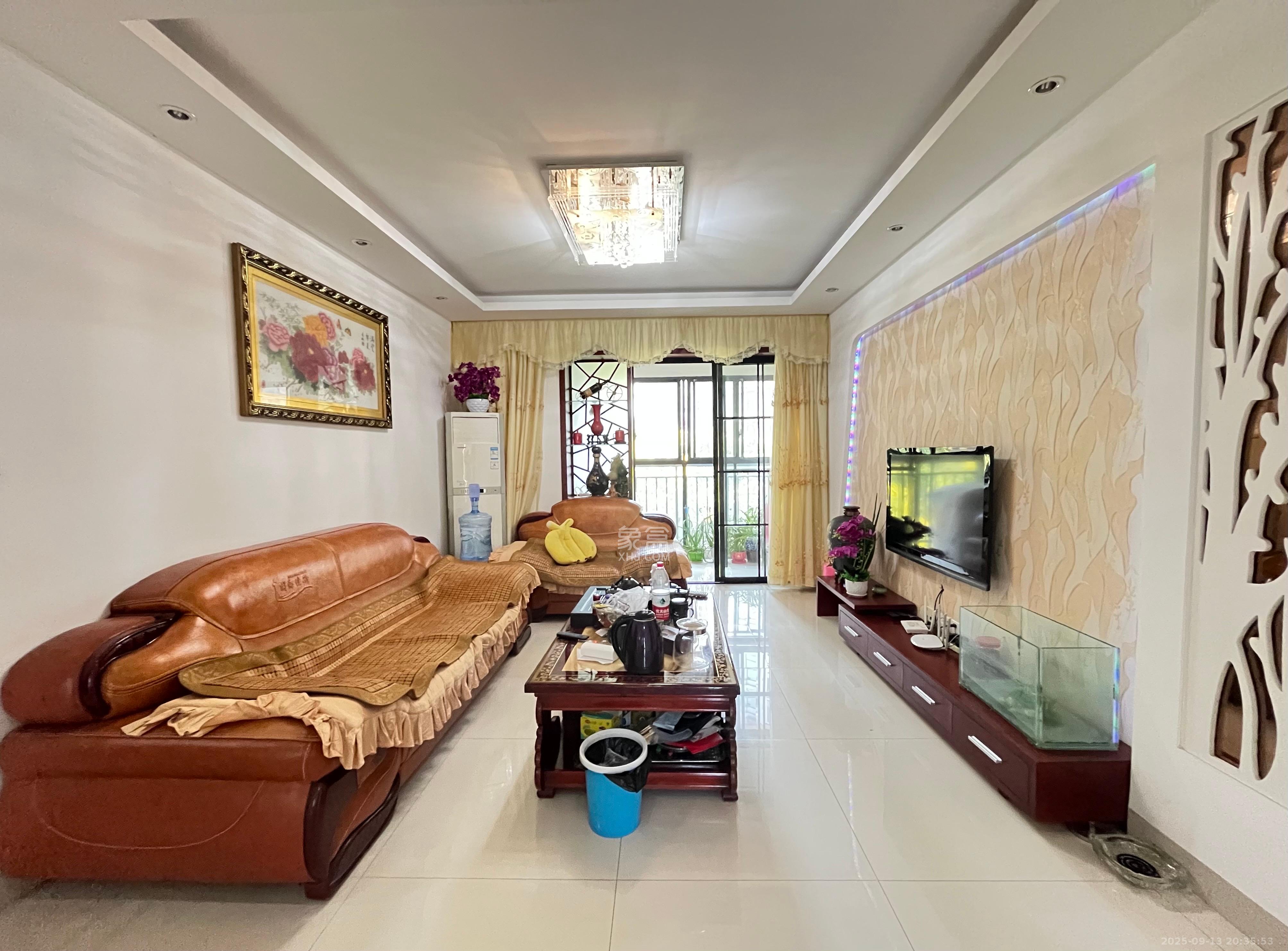 保利麓谷林语A区  3室2厅1卫    2200.0元/月 保利麓谷林语A区  3室2厅1卫    2200.0元/月室内图