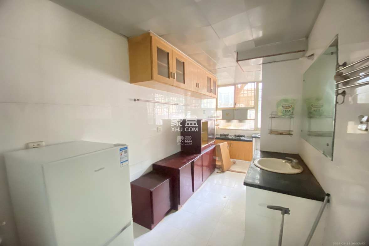 东塘电力院 3室2厅1卫 2200.0元/月 东塘电力院 3室2厅1卫 2200.0元/月室内图