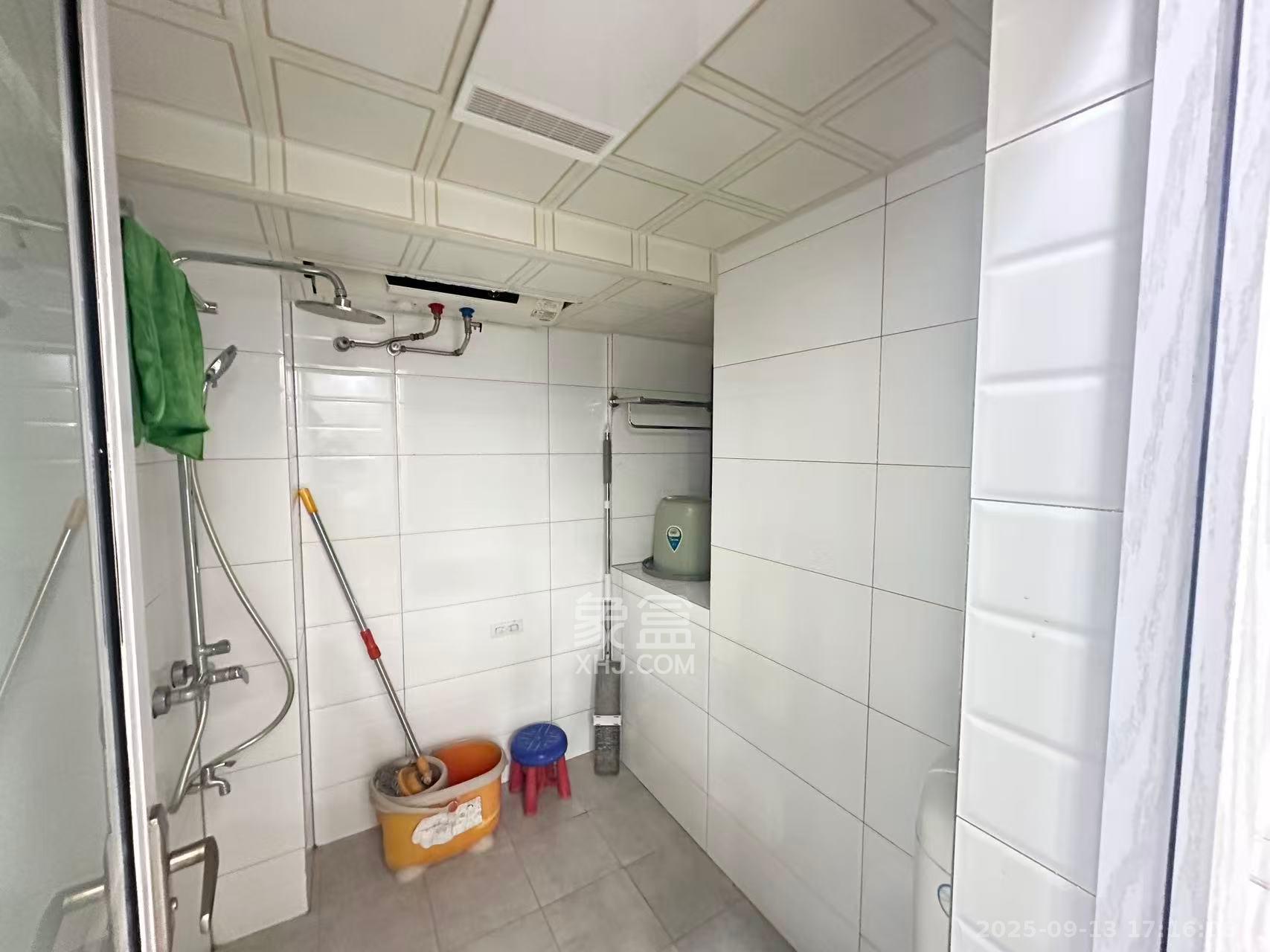 西子湖畔沃府 3室2厅1卫 3200.0元/月 西子湖畔沃府 3室2厅1卫 3200.0元/月室内图