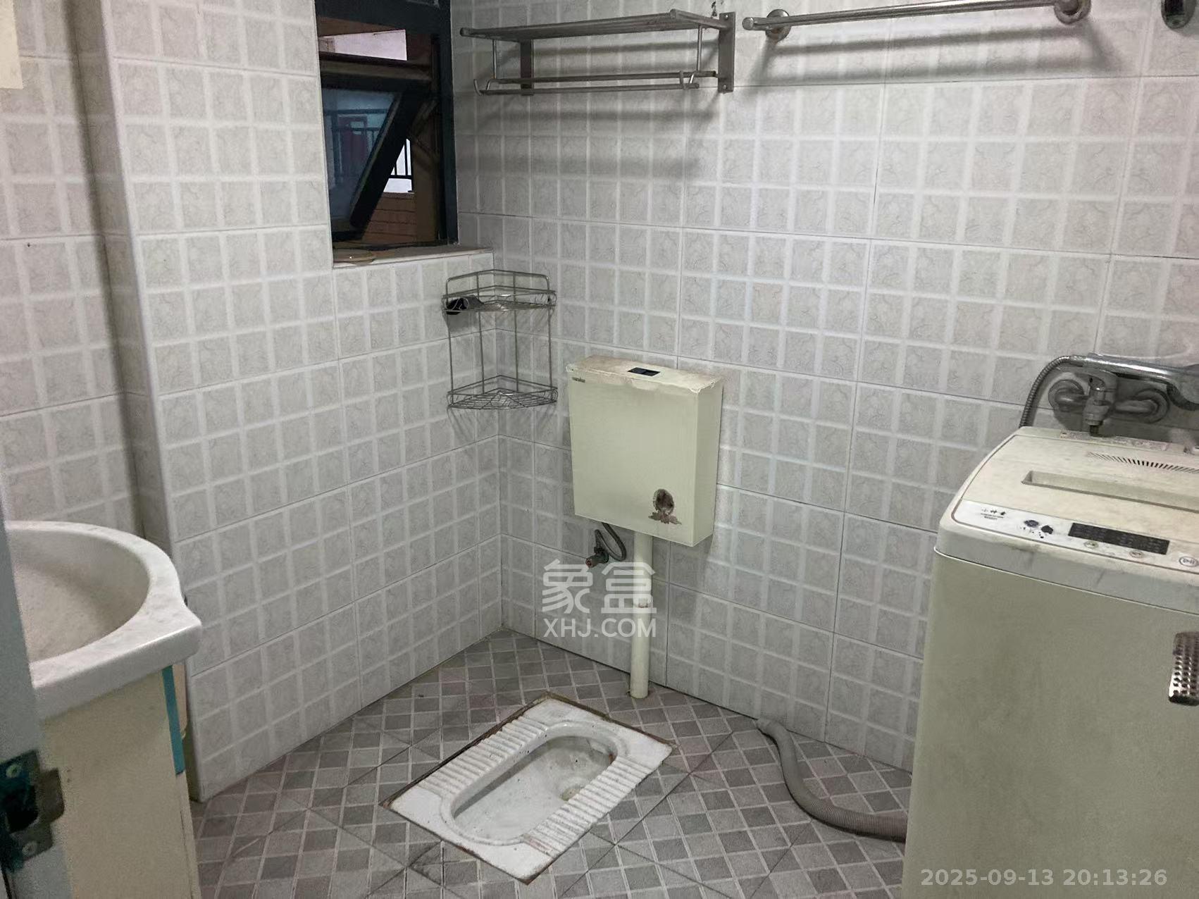 凯通国际城（凯通朝庭）  2室2厅1卫    2500.0元/月室内图