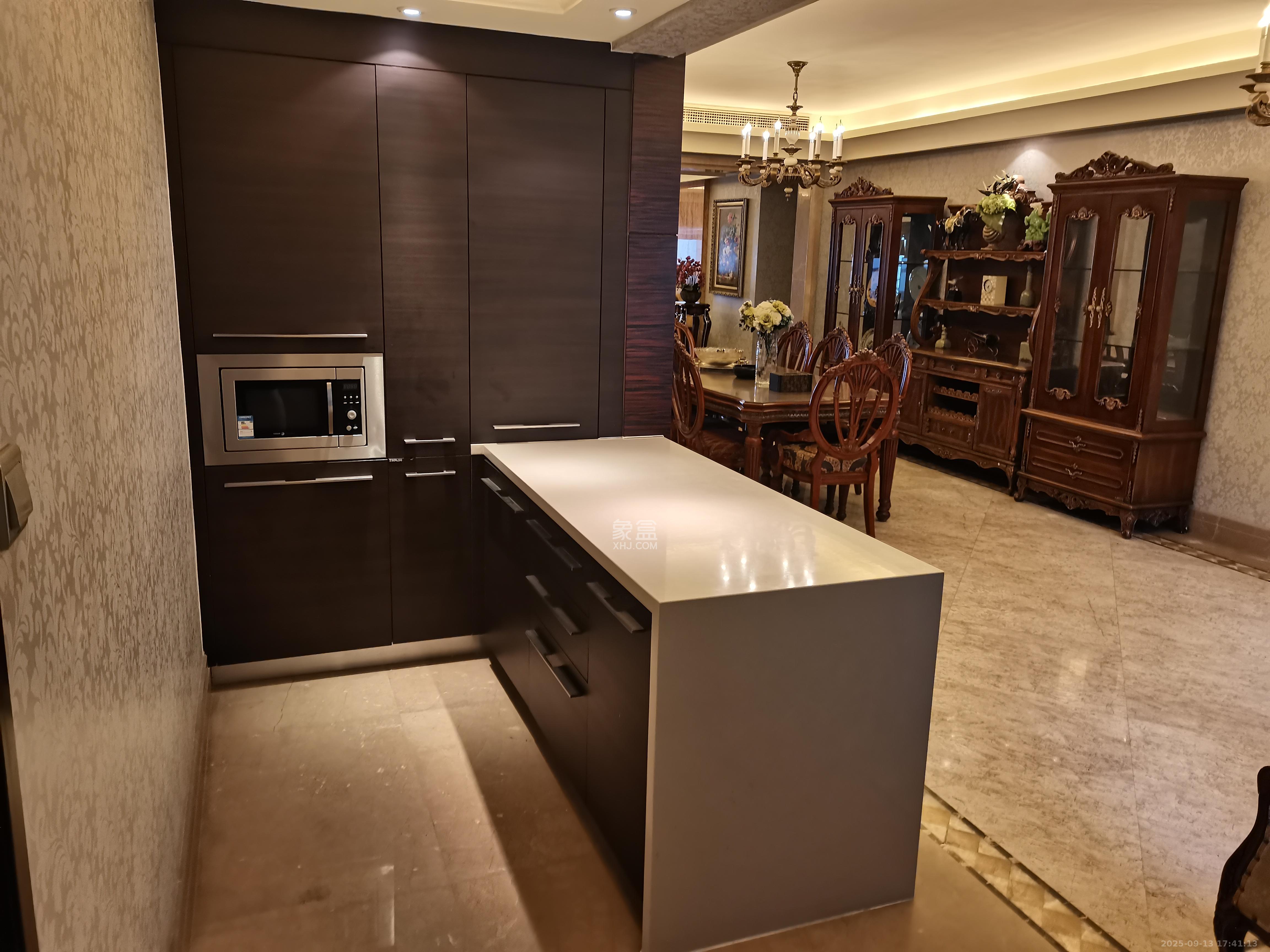 华远华中心  5室2厅2卫    18000.0元/月室内图