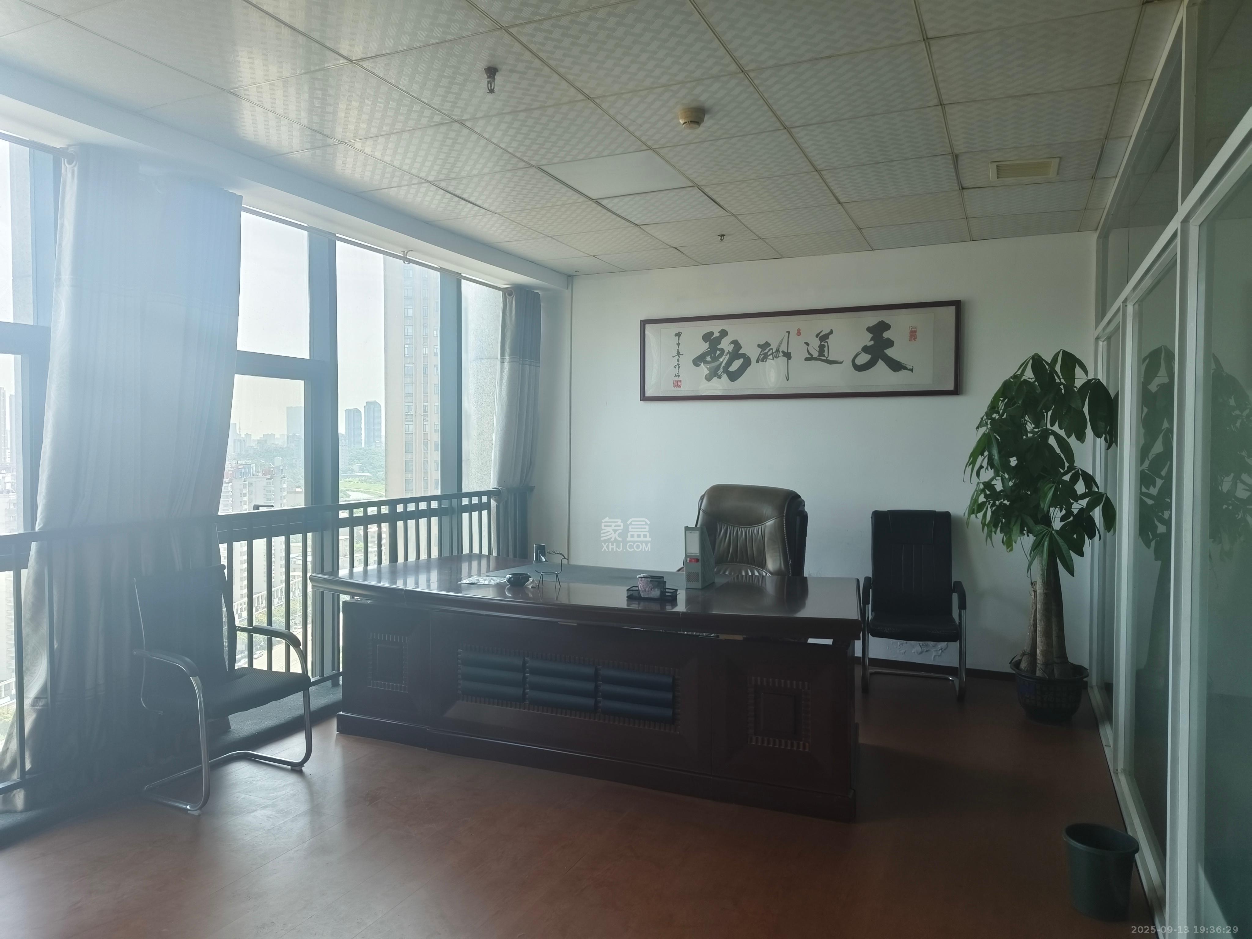 佳兴国际汇   109.45㎡      8000.0元/月