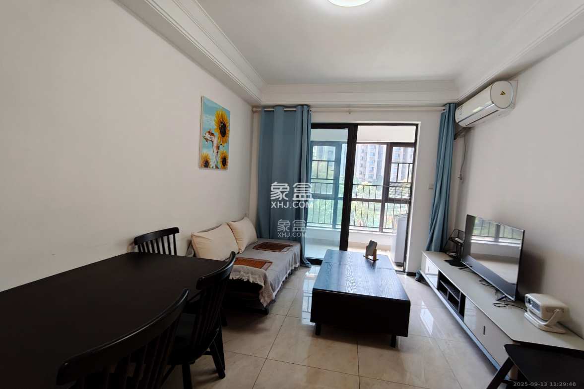 中海新城熙岸(中信新城五期) 1室1厅1卫 1500.00元/月 中海新城熙岸(中信新城五期) 1室1厅1卫 1500.00元/月室内图