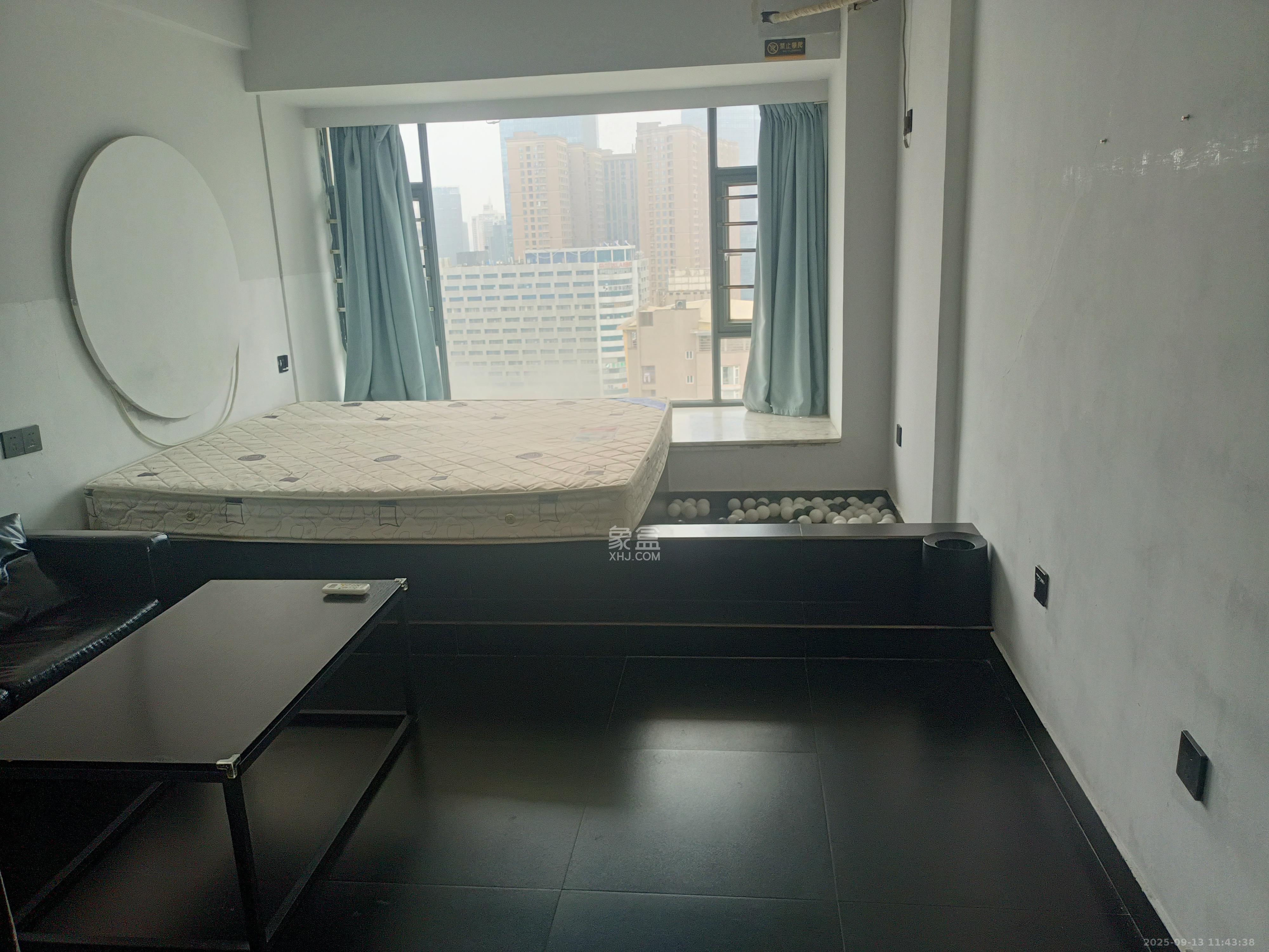 蚂蚁工房  1室1厅1卫    1700.0元/月室内图1