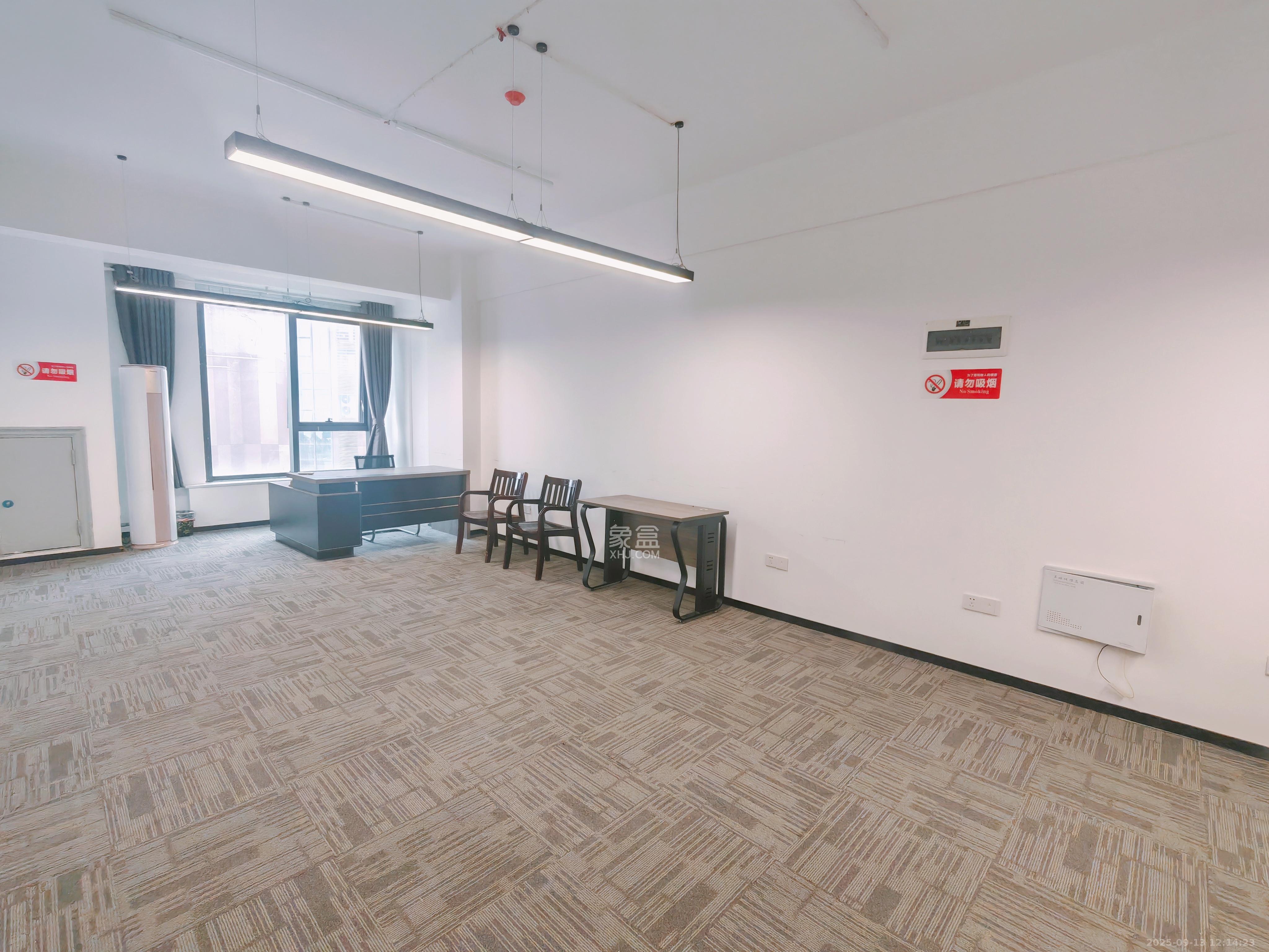 湘域智慧广场 1室0厅0卫 2180.0元/月 湘域智慧广场 1室0厅0卫 2180.0元/月室内图