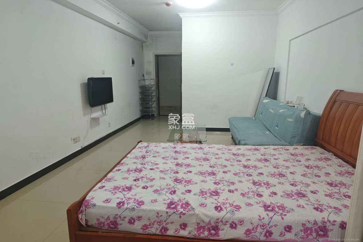 兰卡威国际 1室1厅1卫 1300.0元/月 兰卡威国际 1室1厅1卫 1300.0元/月室内图