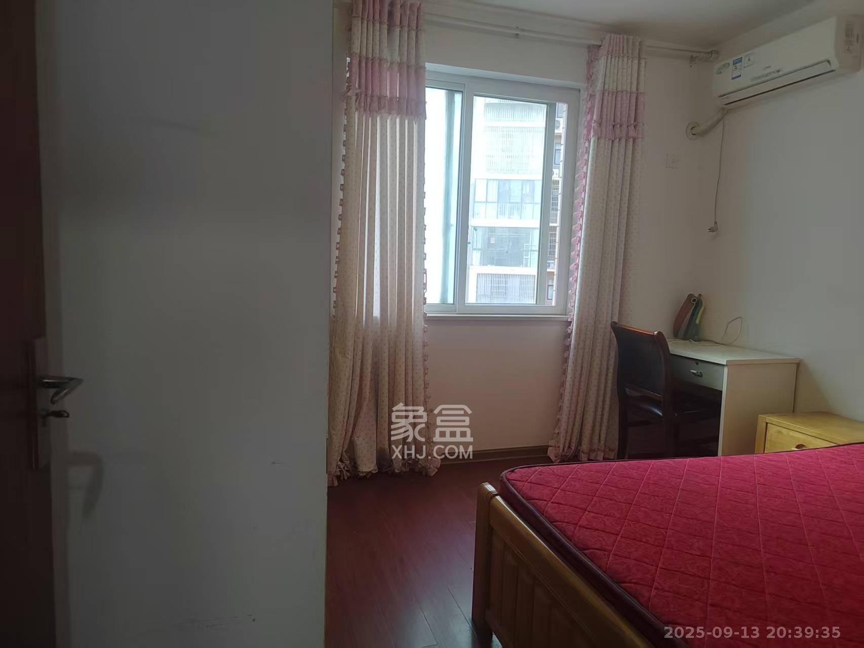 海利科院佳园  3室2厅2卫    2400.0元/月室内图