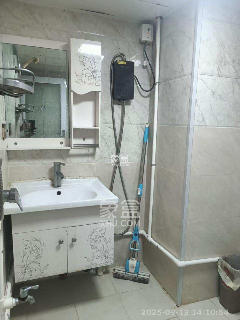 上城星座 2室1厅1卫 2200.0元/月 上城星座 2室1厅1卫 2200.0元/月室内图